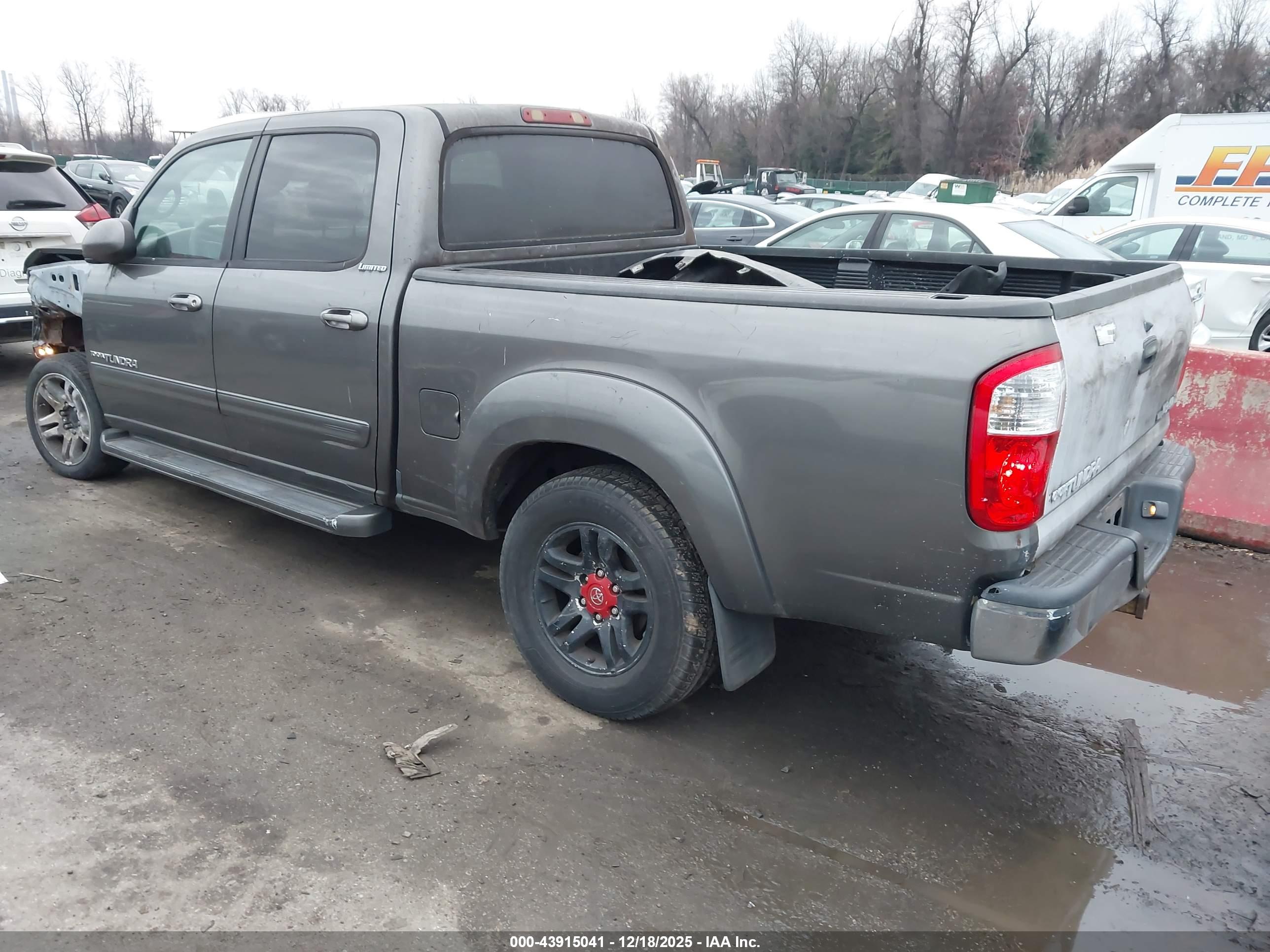 TOYOTA TUNDRA image 3