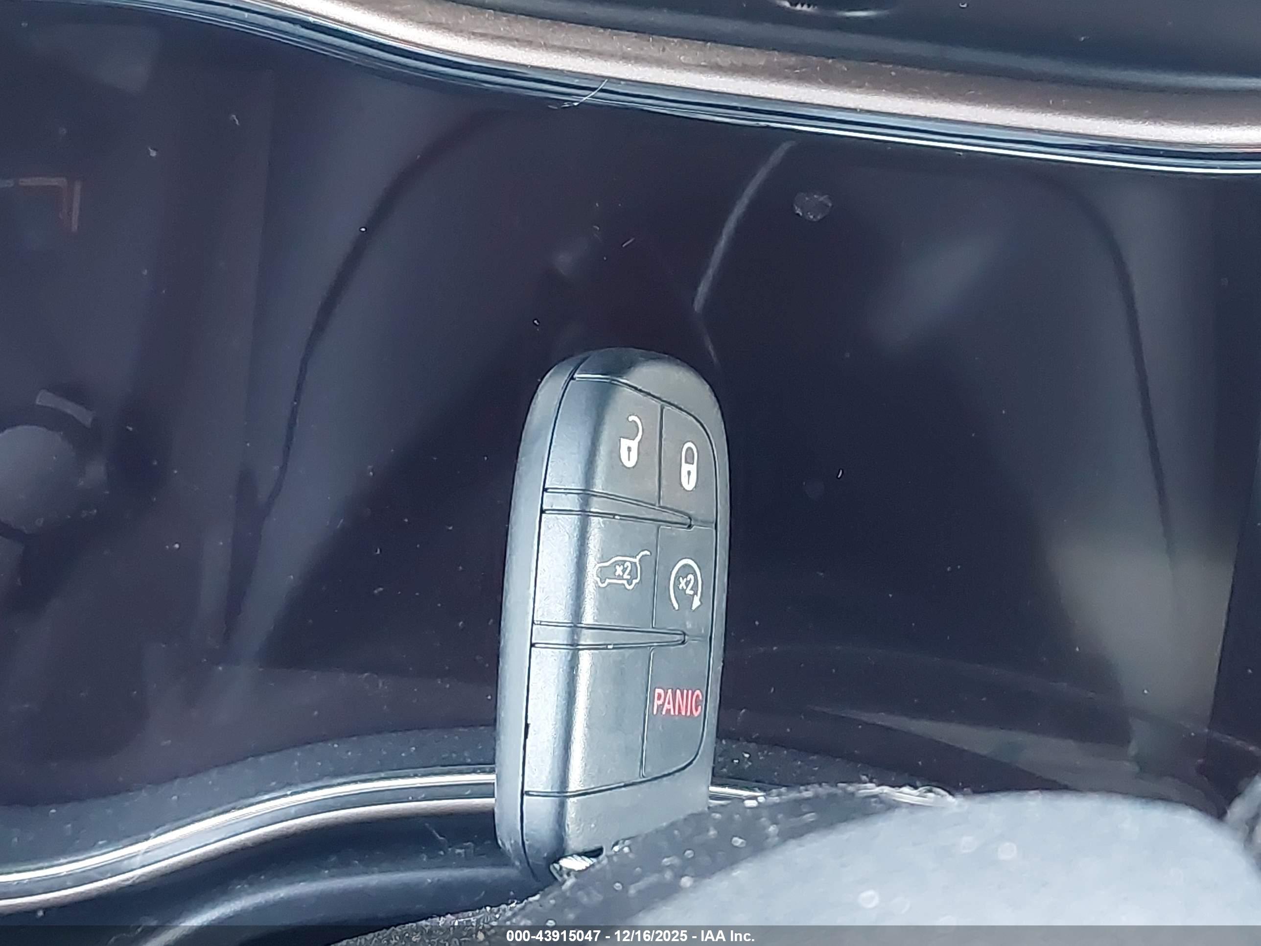 JEEP GRAND image 11