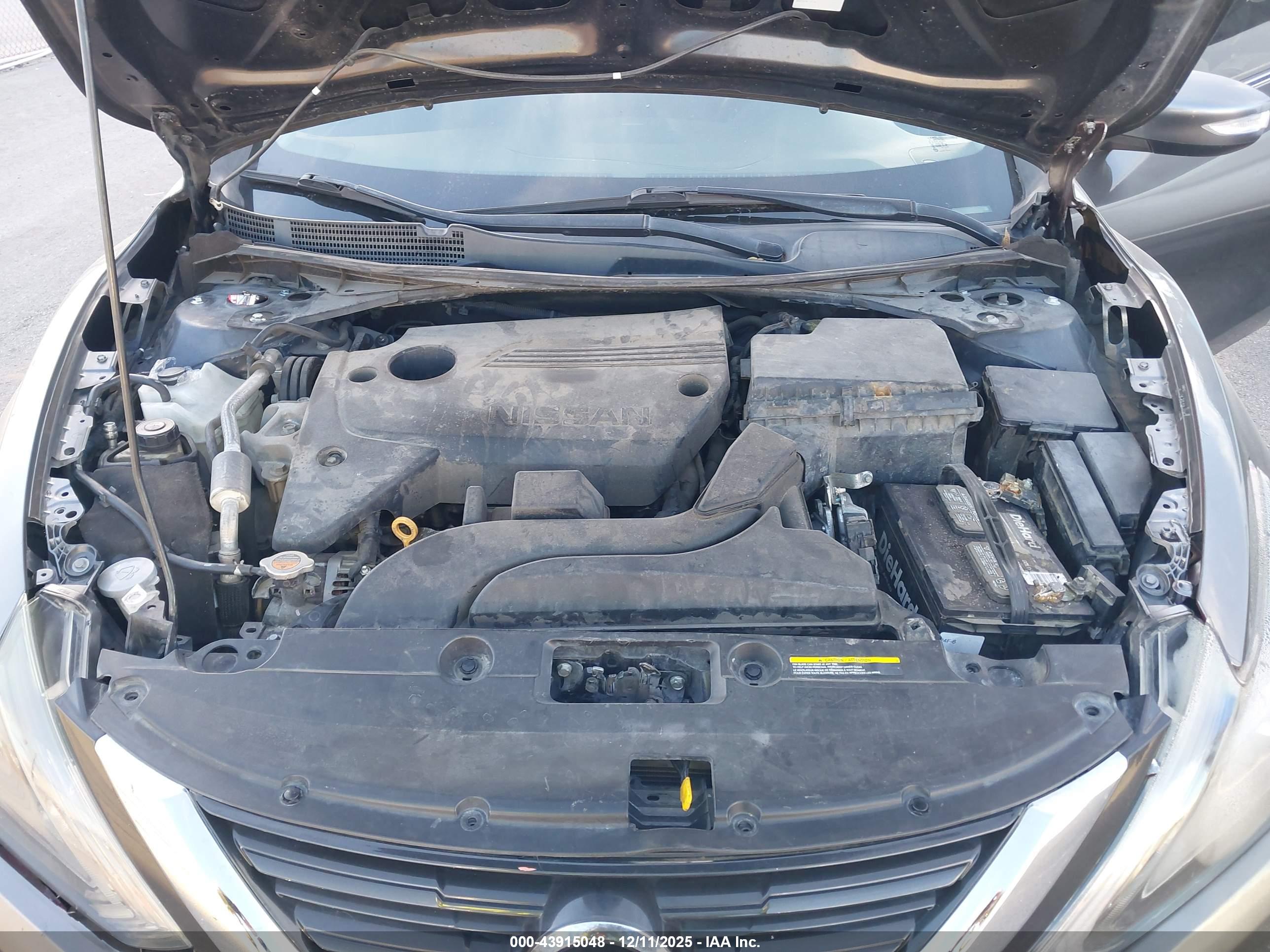 NISSAN ALTIMA image 10