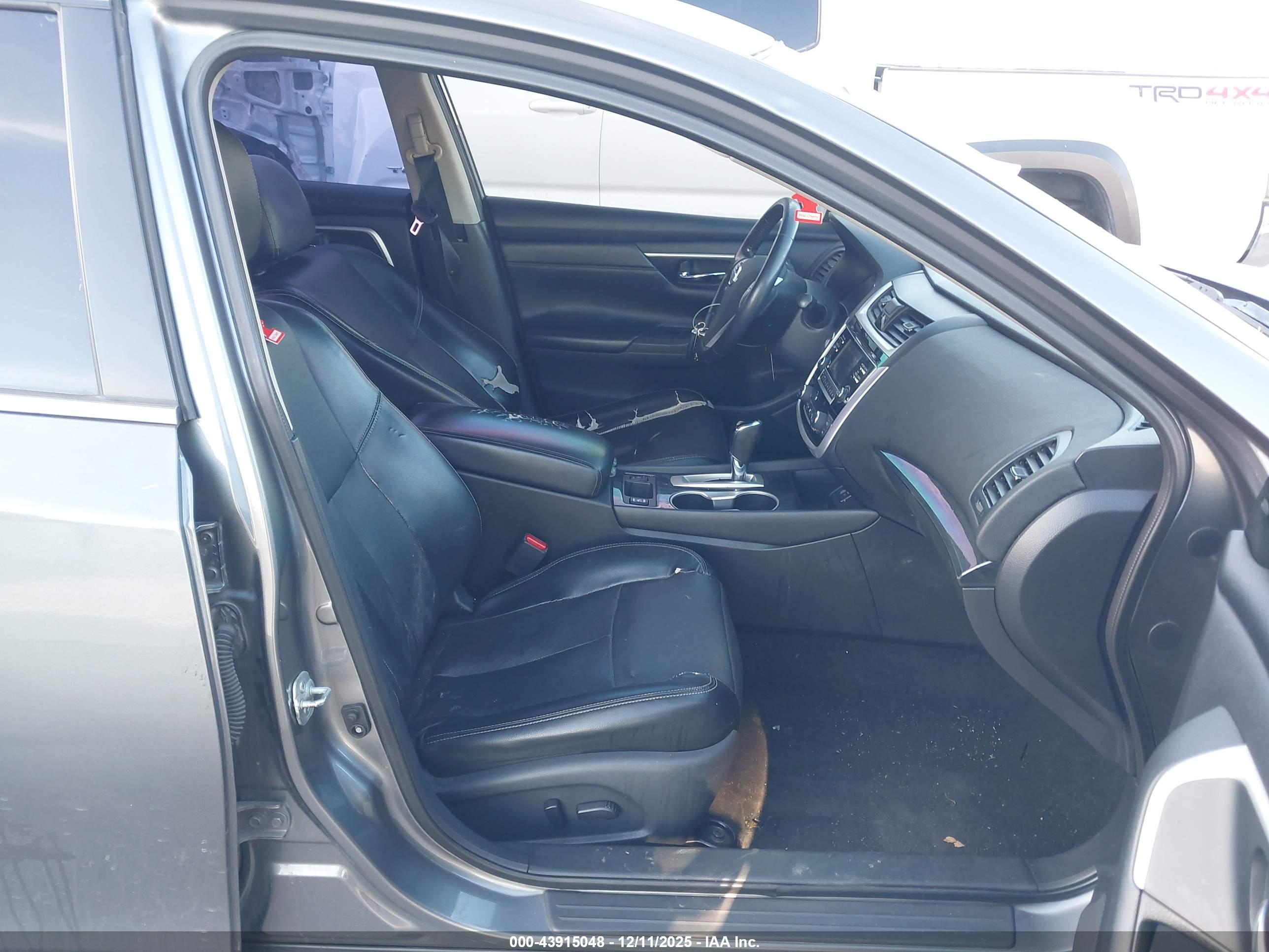NISSAN ALTIMA image 5