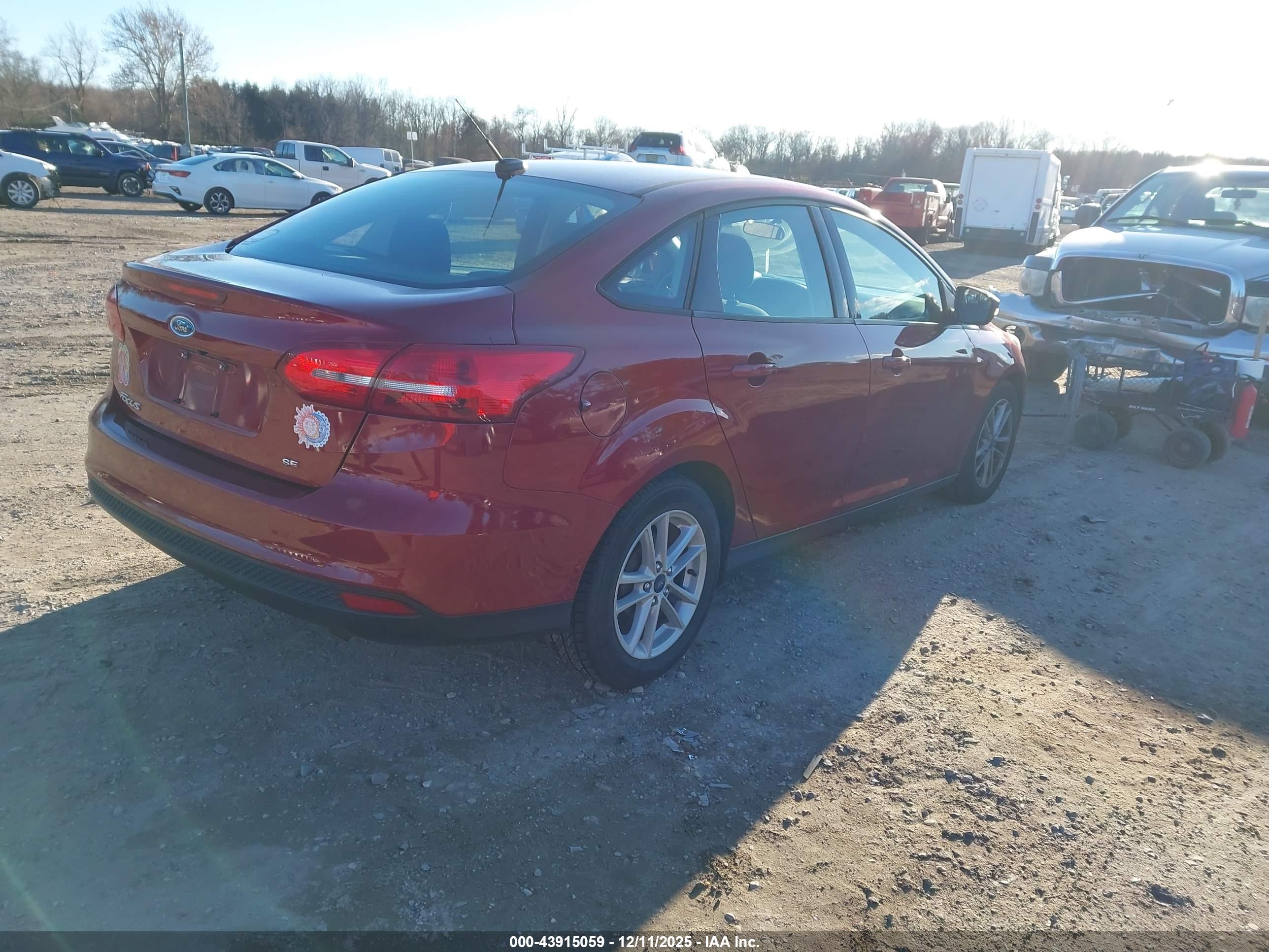 FORD FOCUS image 4