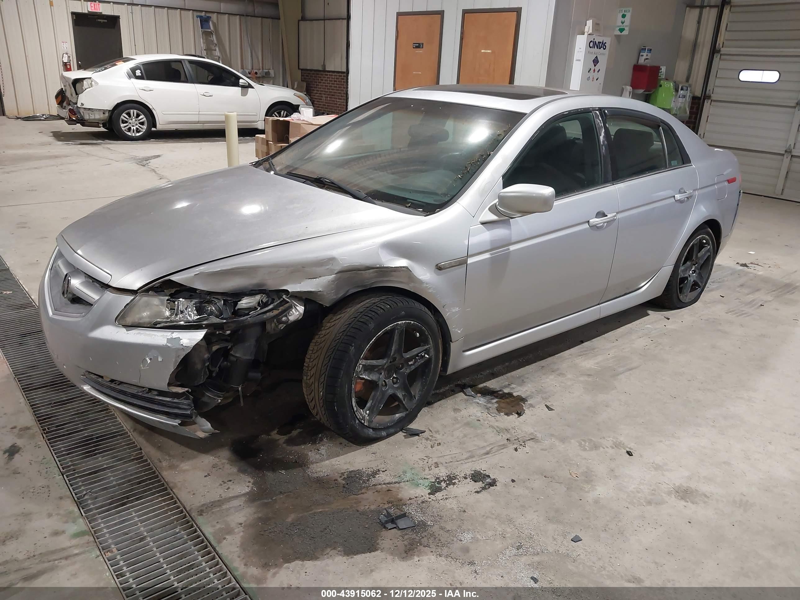 ACURA TL image 2