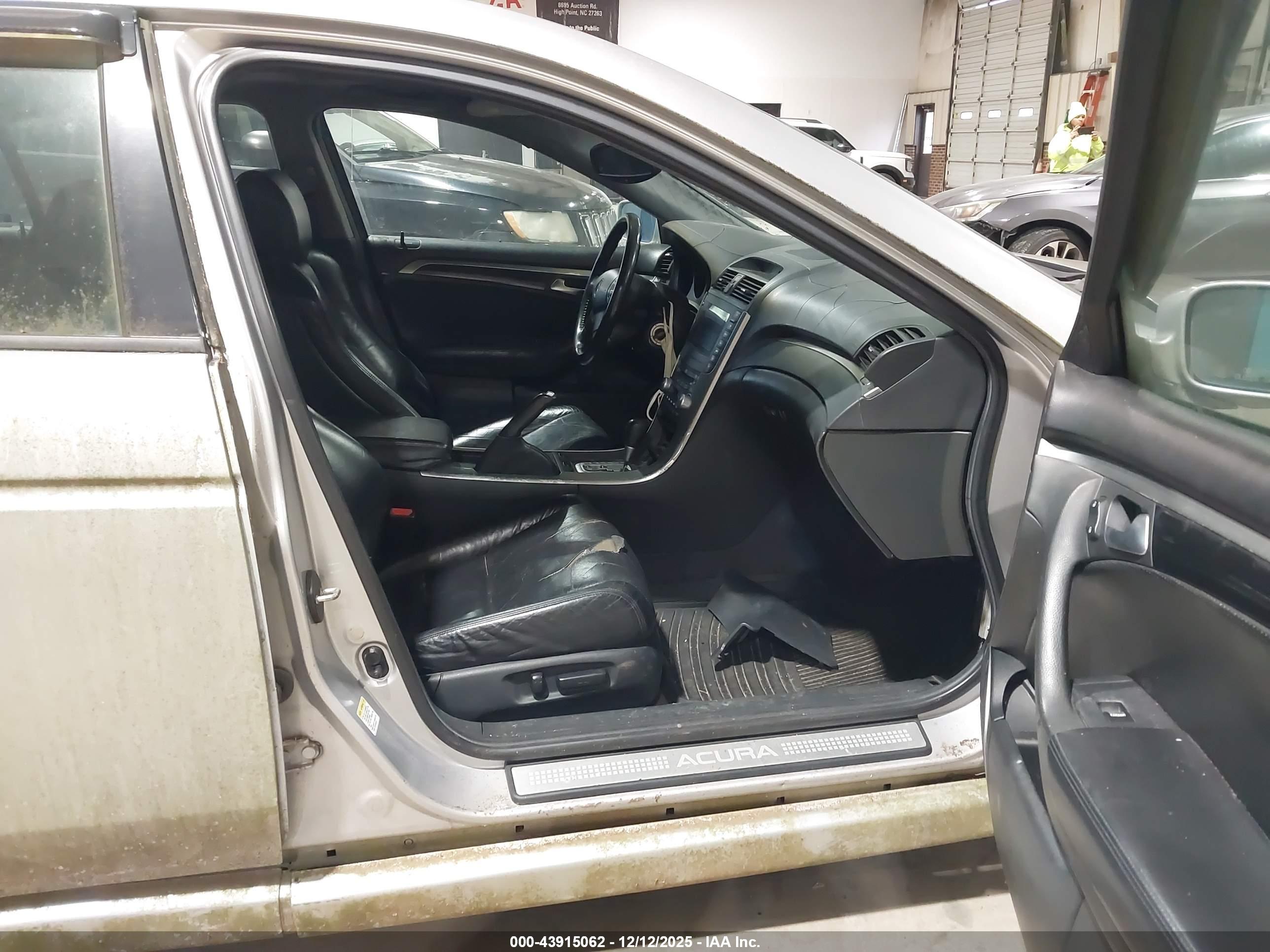 ACURA TL image 5