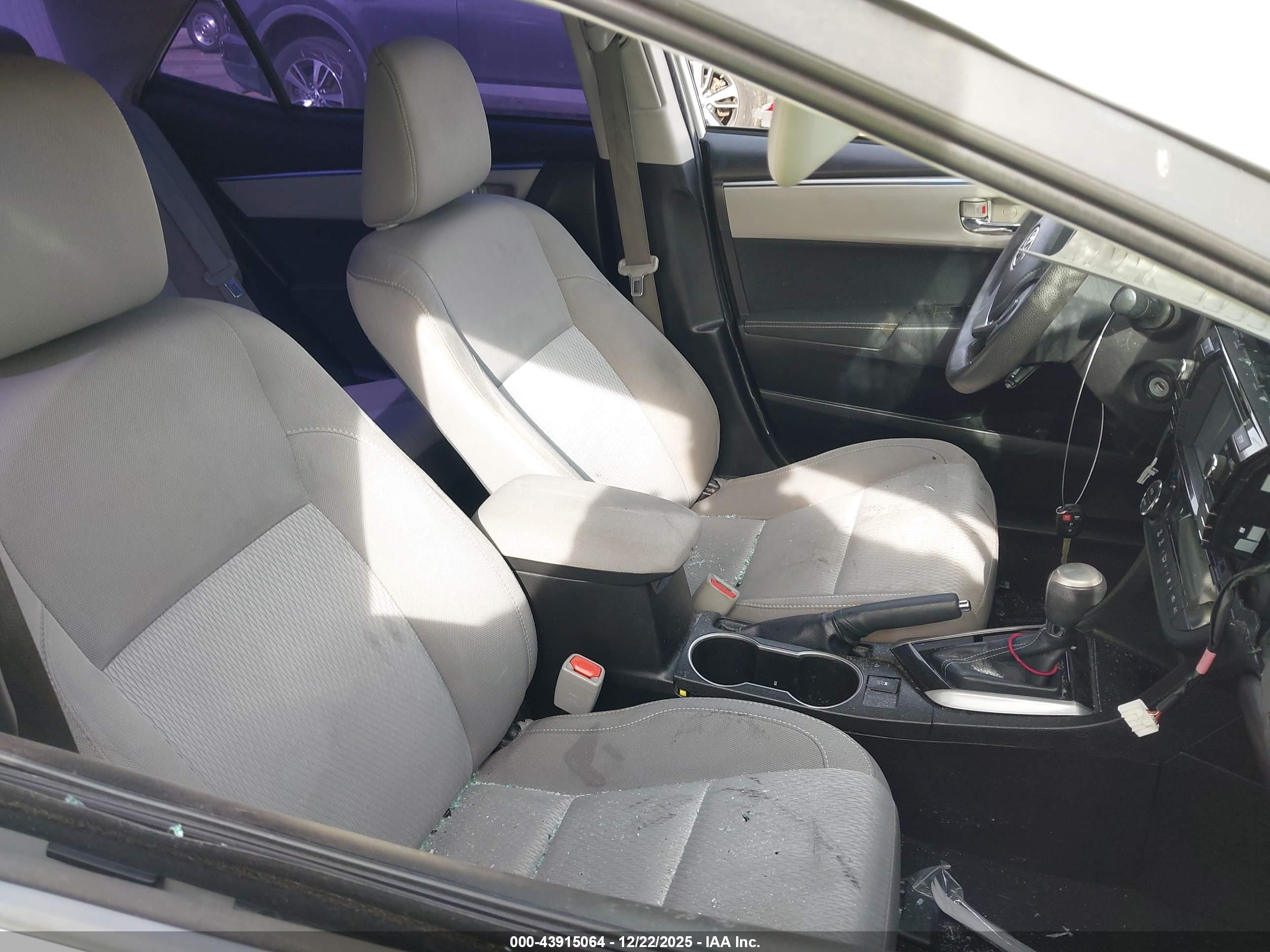 TOYOTA COROLLA image 5