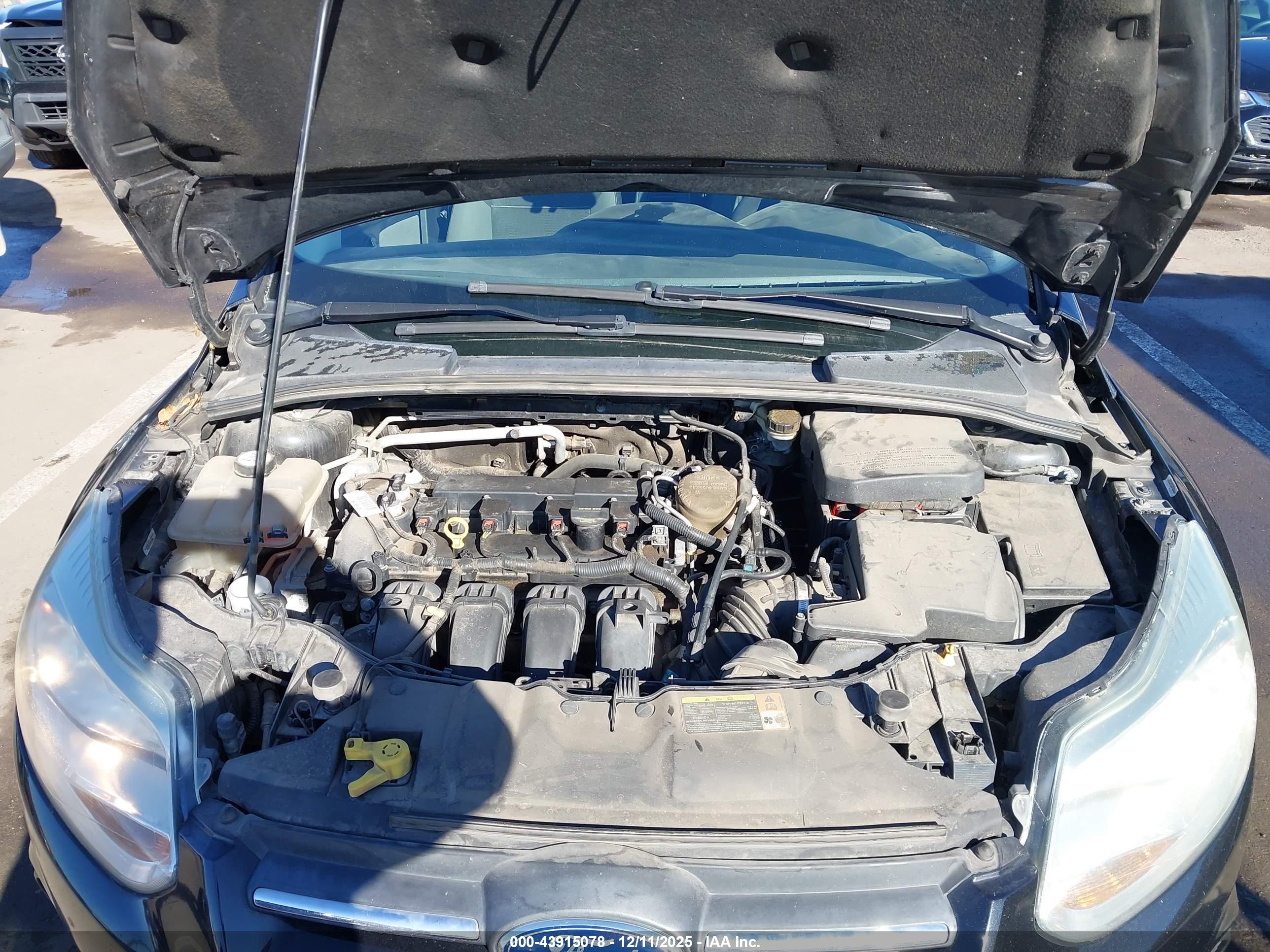 FORD FOCUS image 10