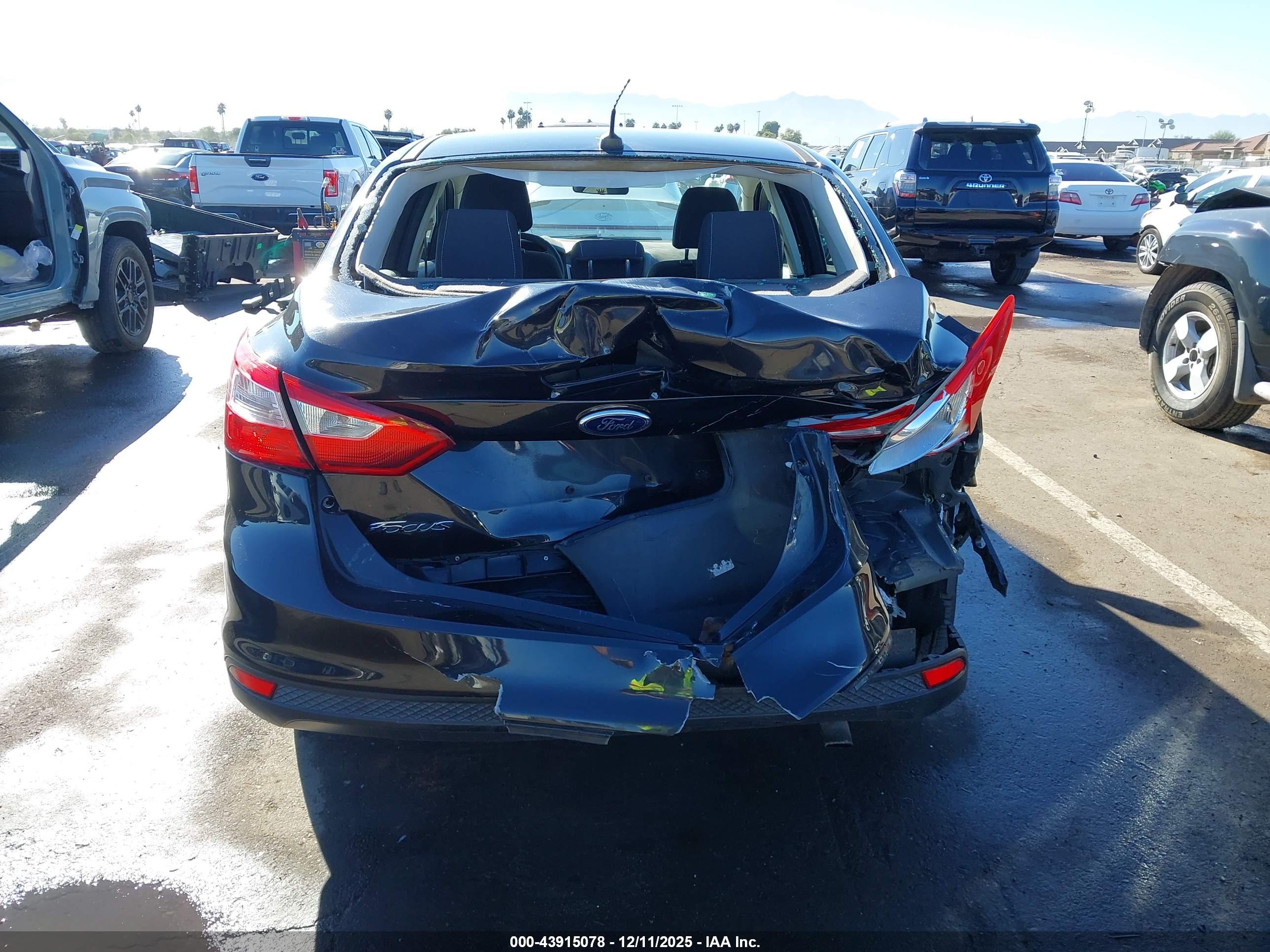 FORD FOCUS image 6