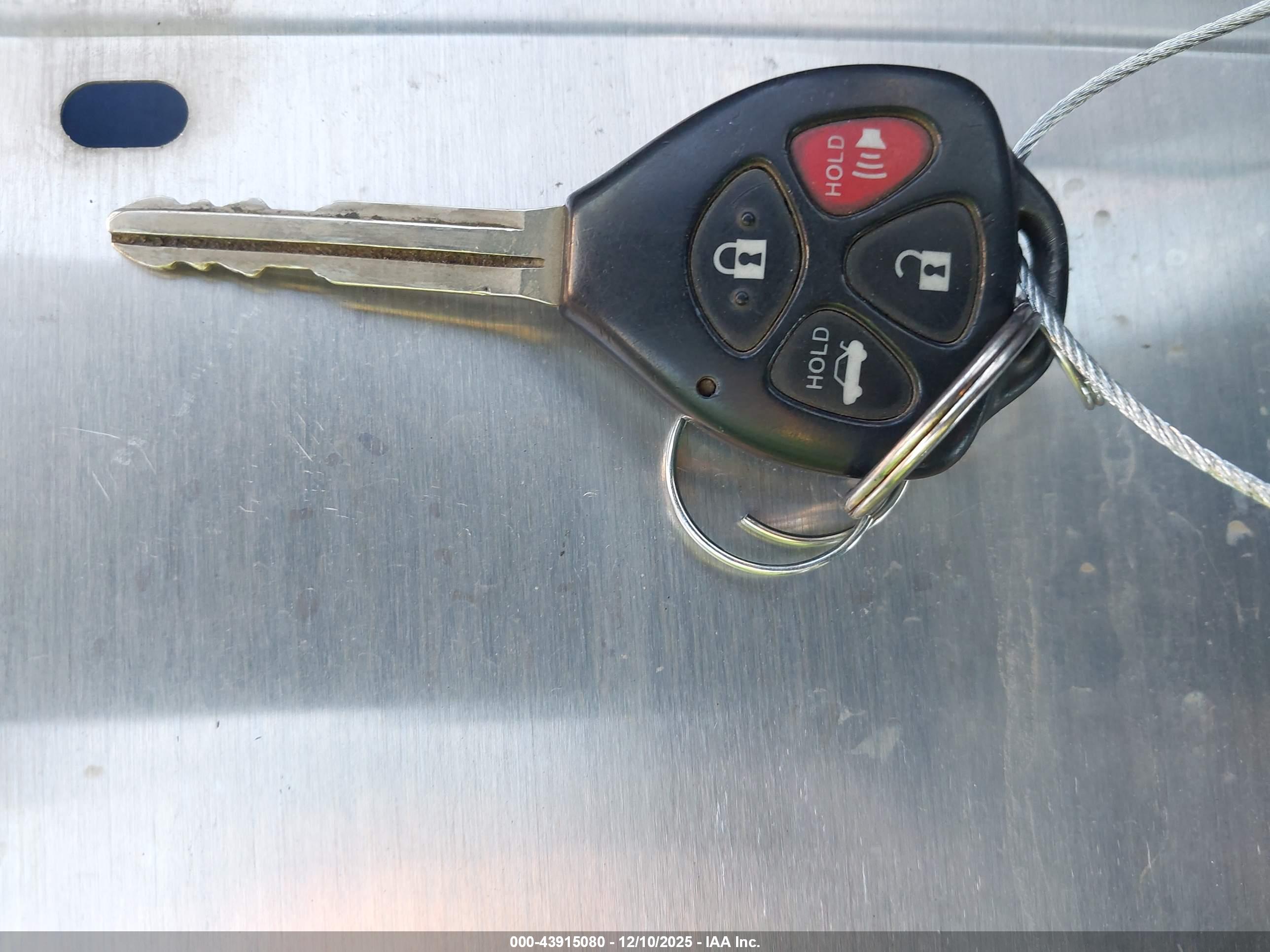 TOYOTA CAMRY image 11