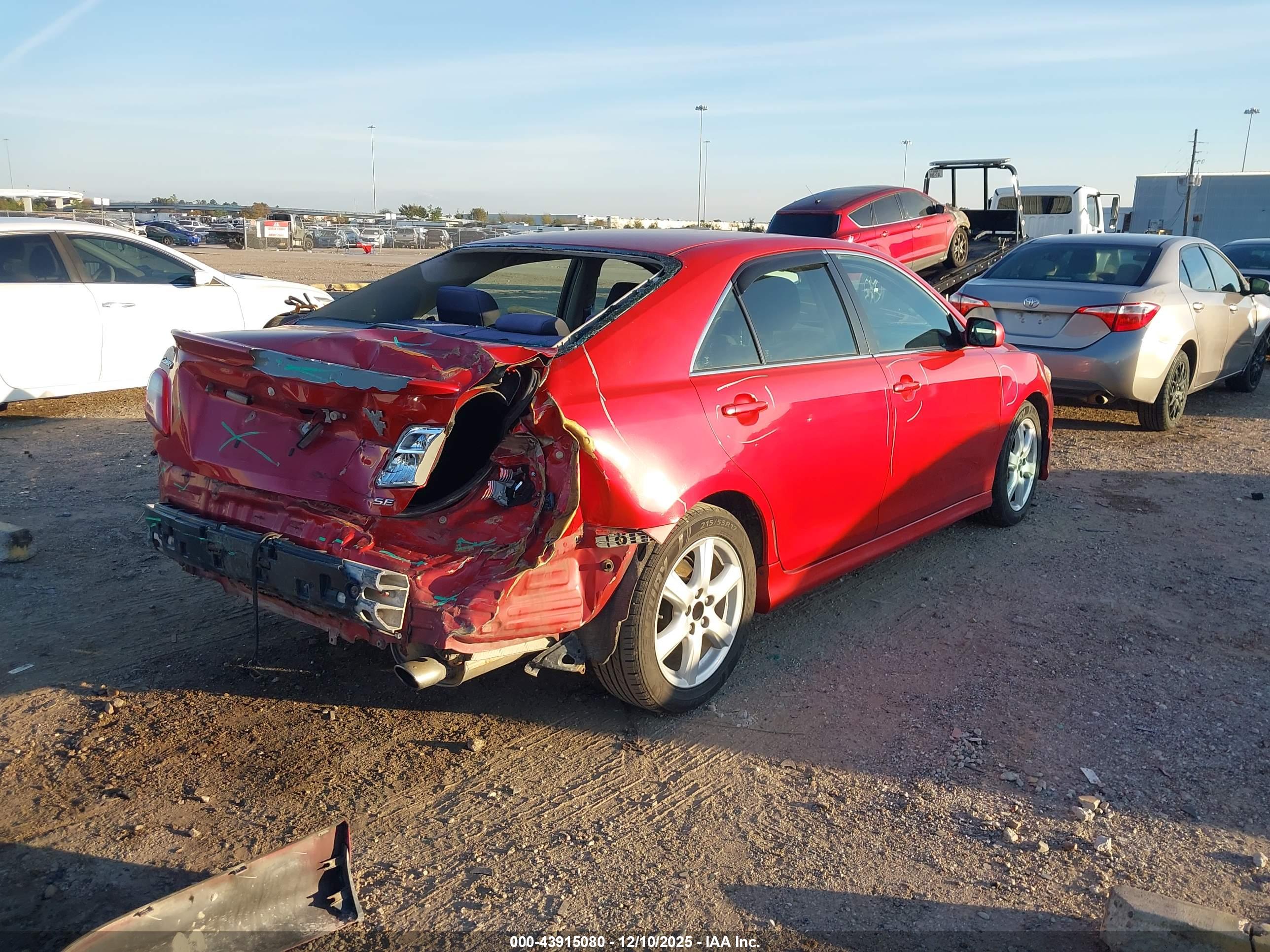 TOYOTA CAMRY image 4