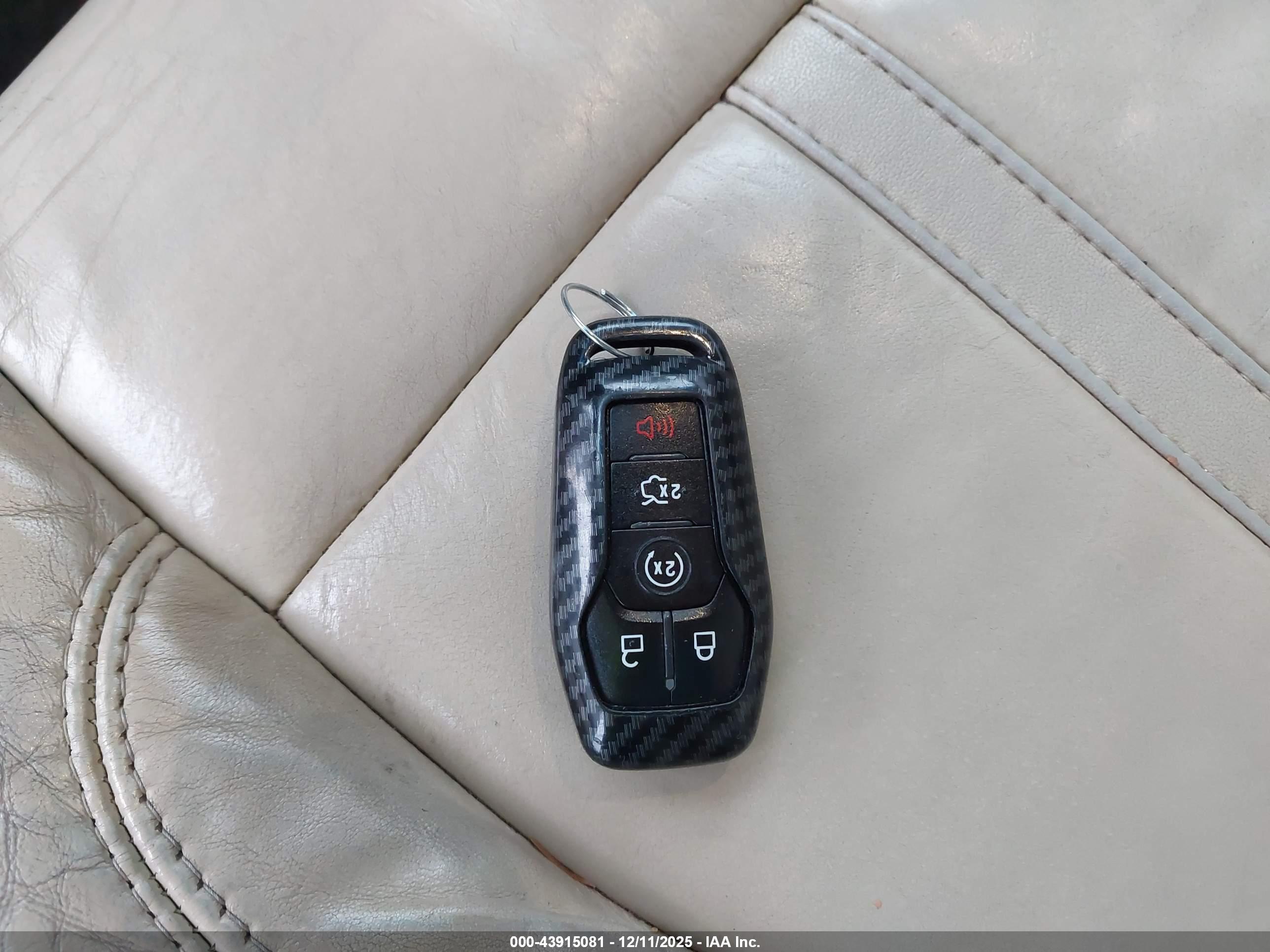 LINCOLN MKZ image 11