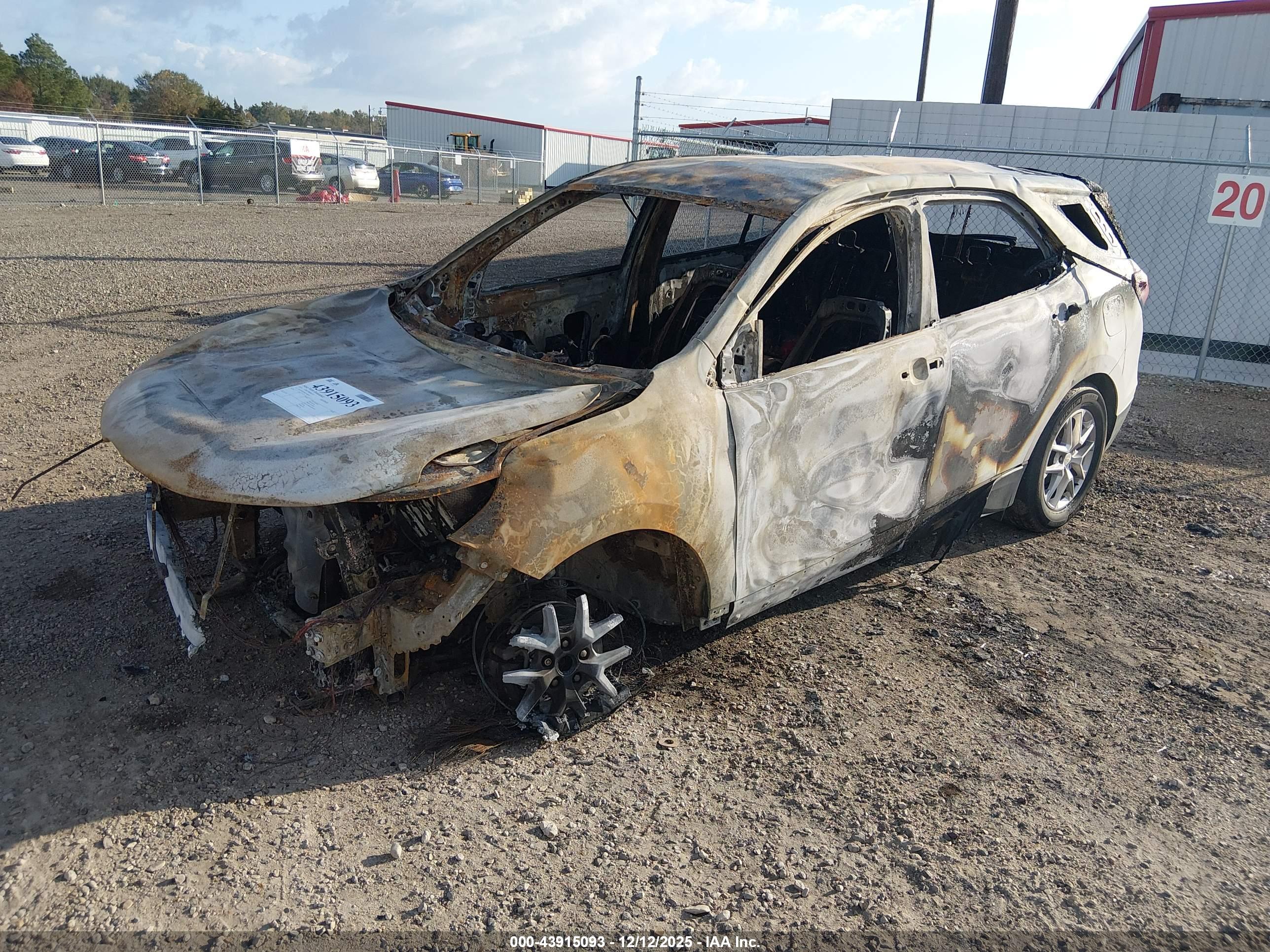 CHEVROLET EQUINOX image 2