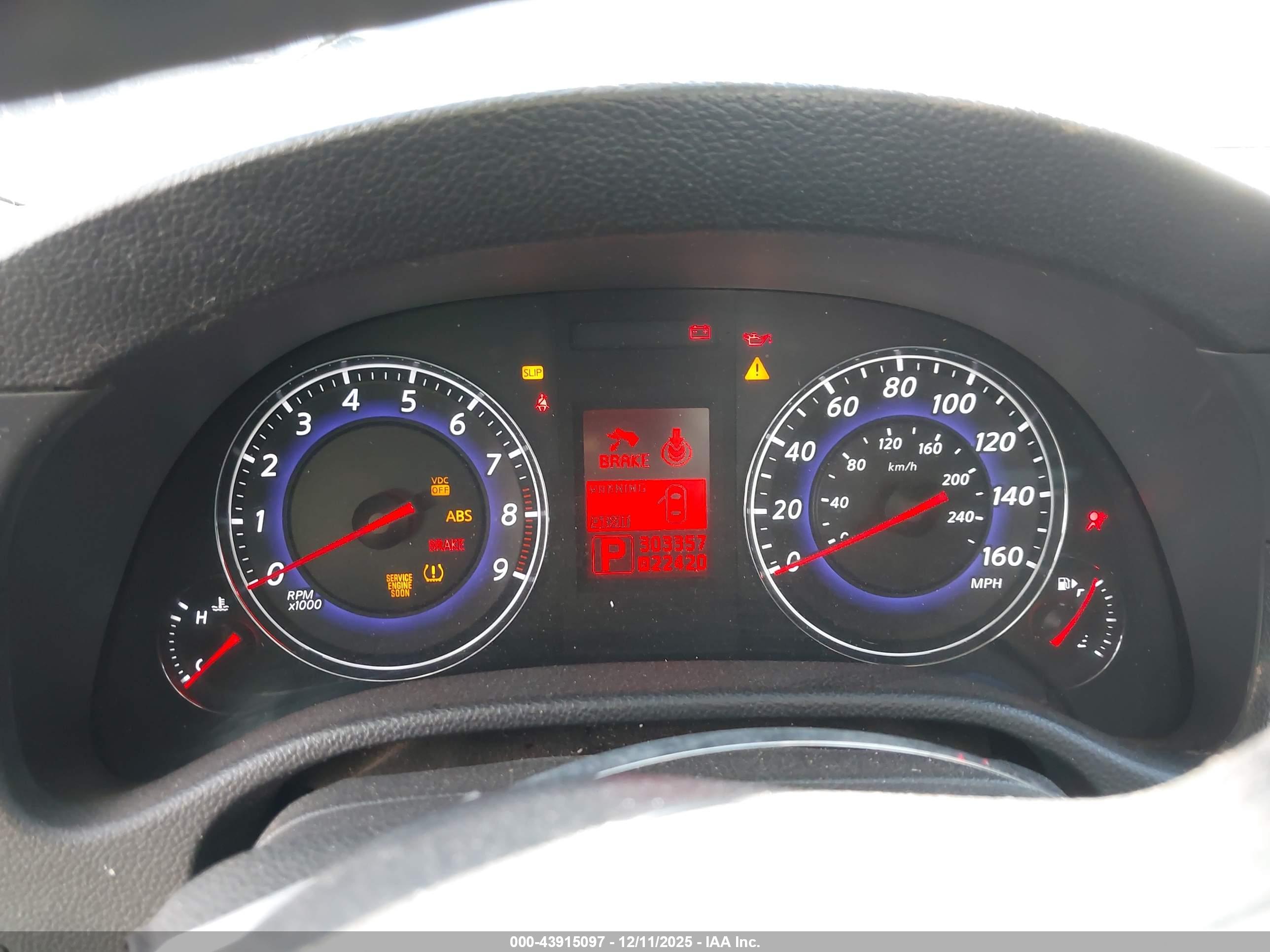 INFINITI G37 image 7