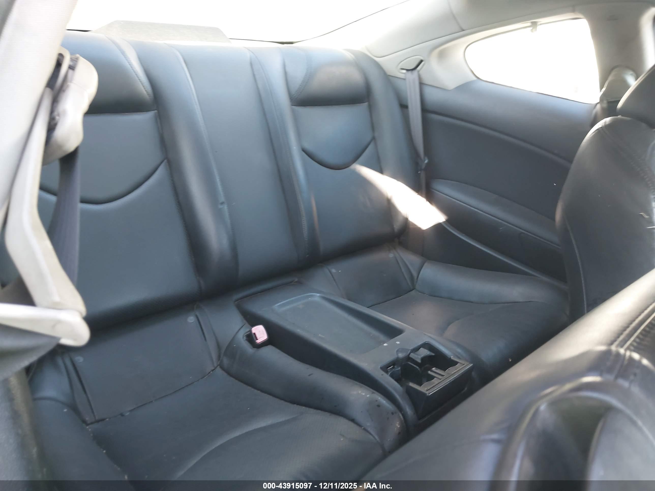 INFINITI G37 image 8