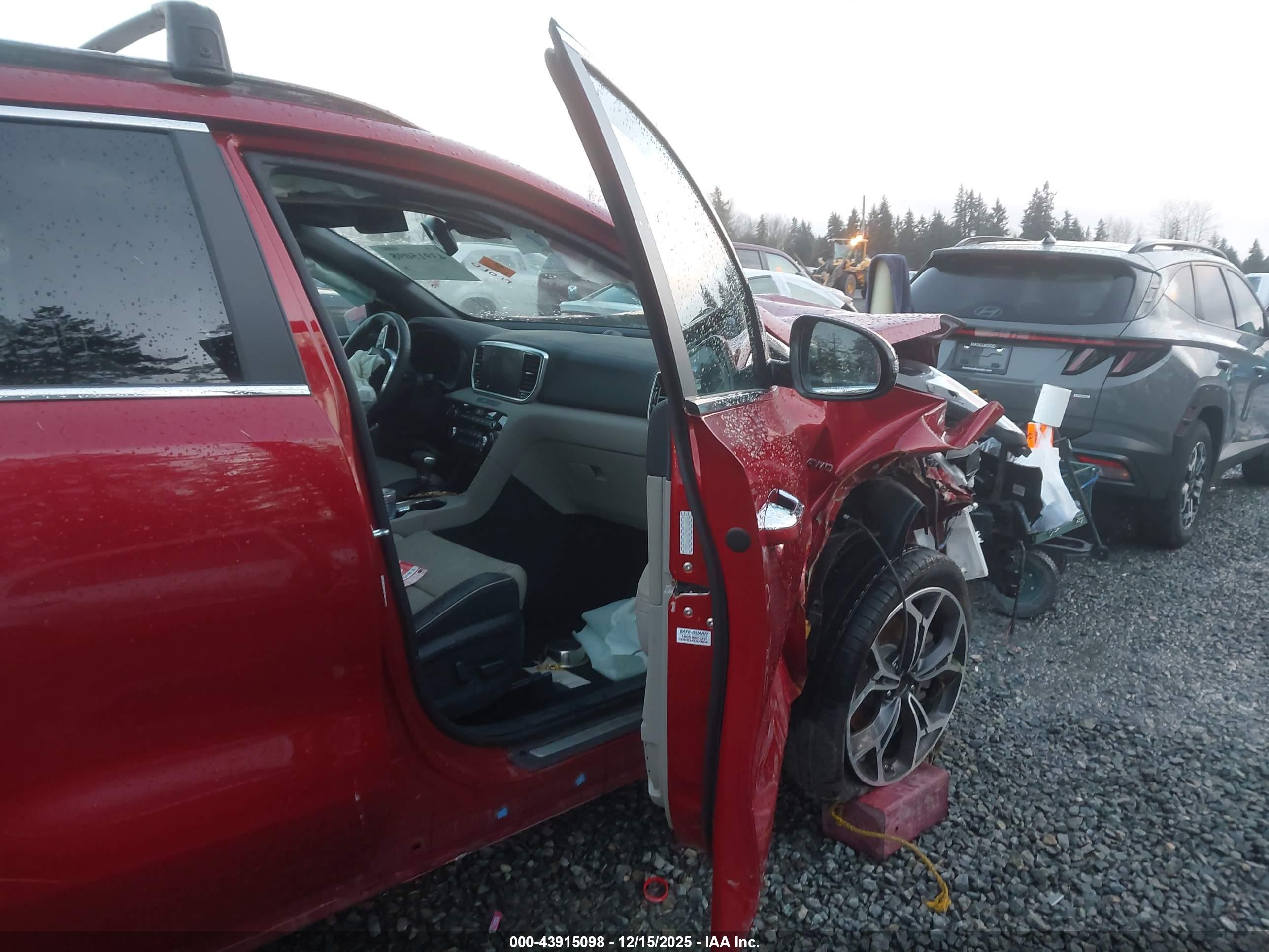 KIA SPORTAGE image 5