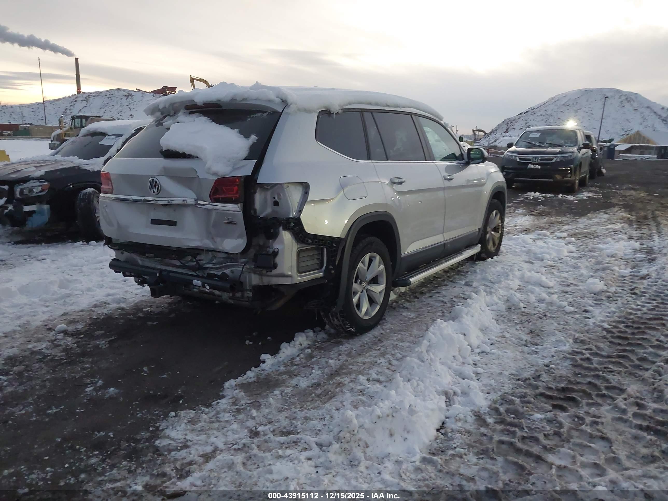 VOLKSWAGEN ATLAS image 4