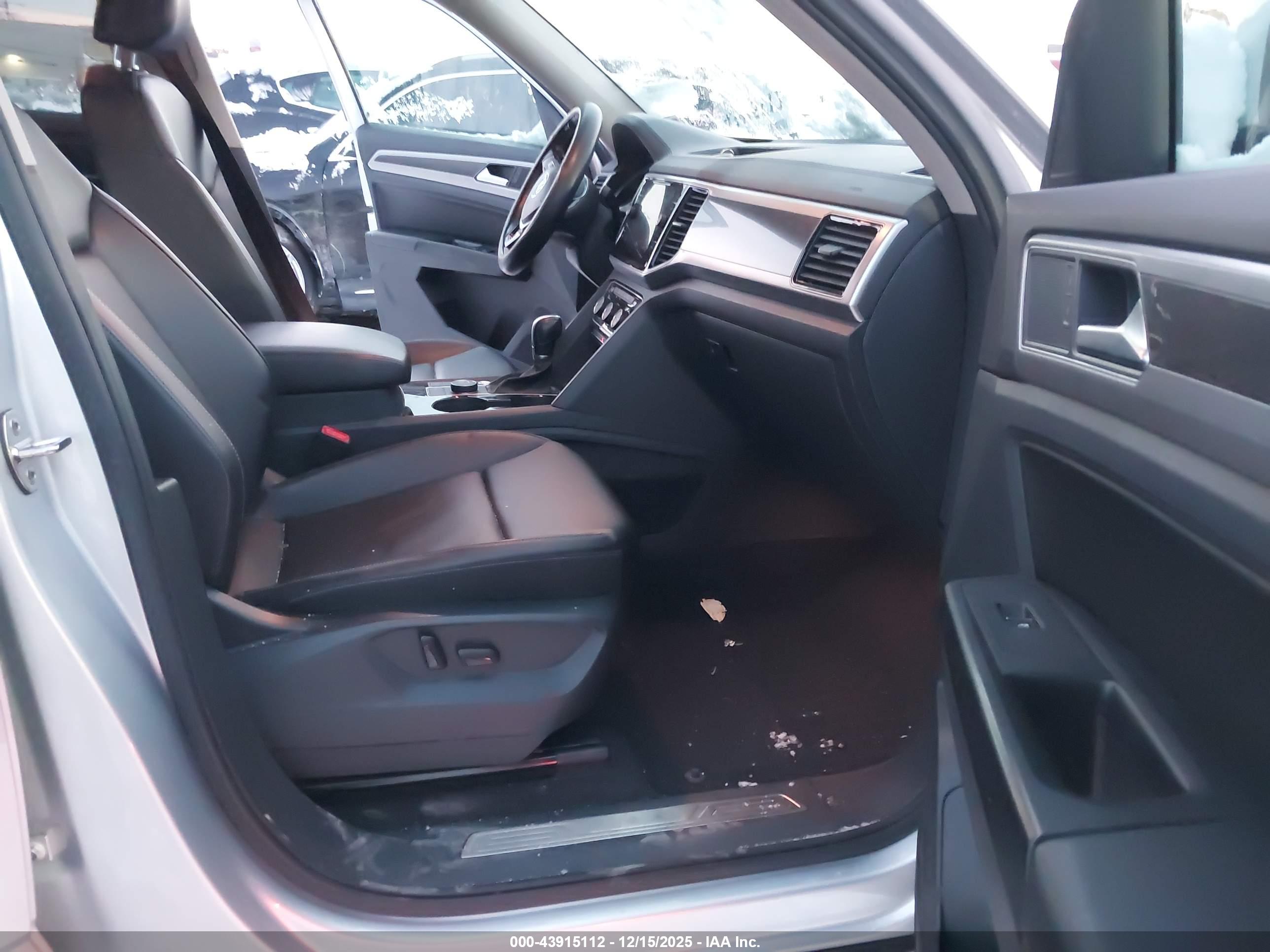 VOLKSWAGEN ATLAS image 5
