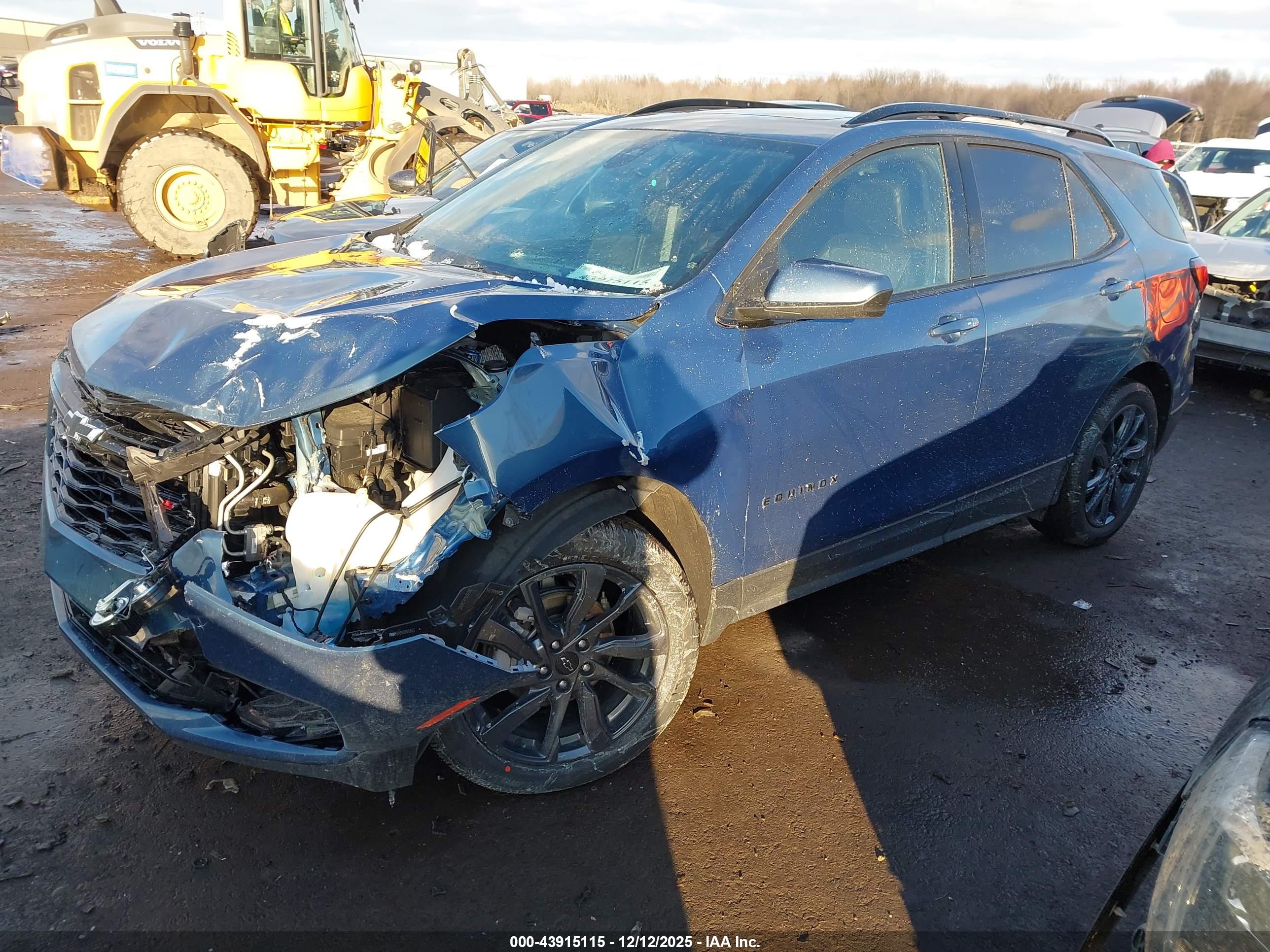 CHEVROLET EQUINOX image 2