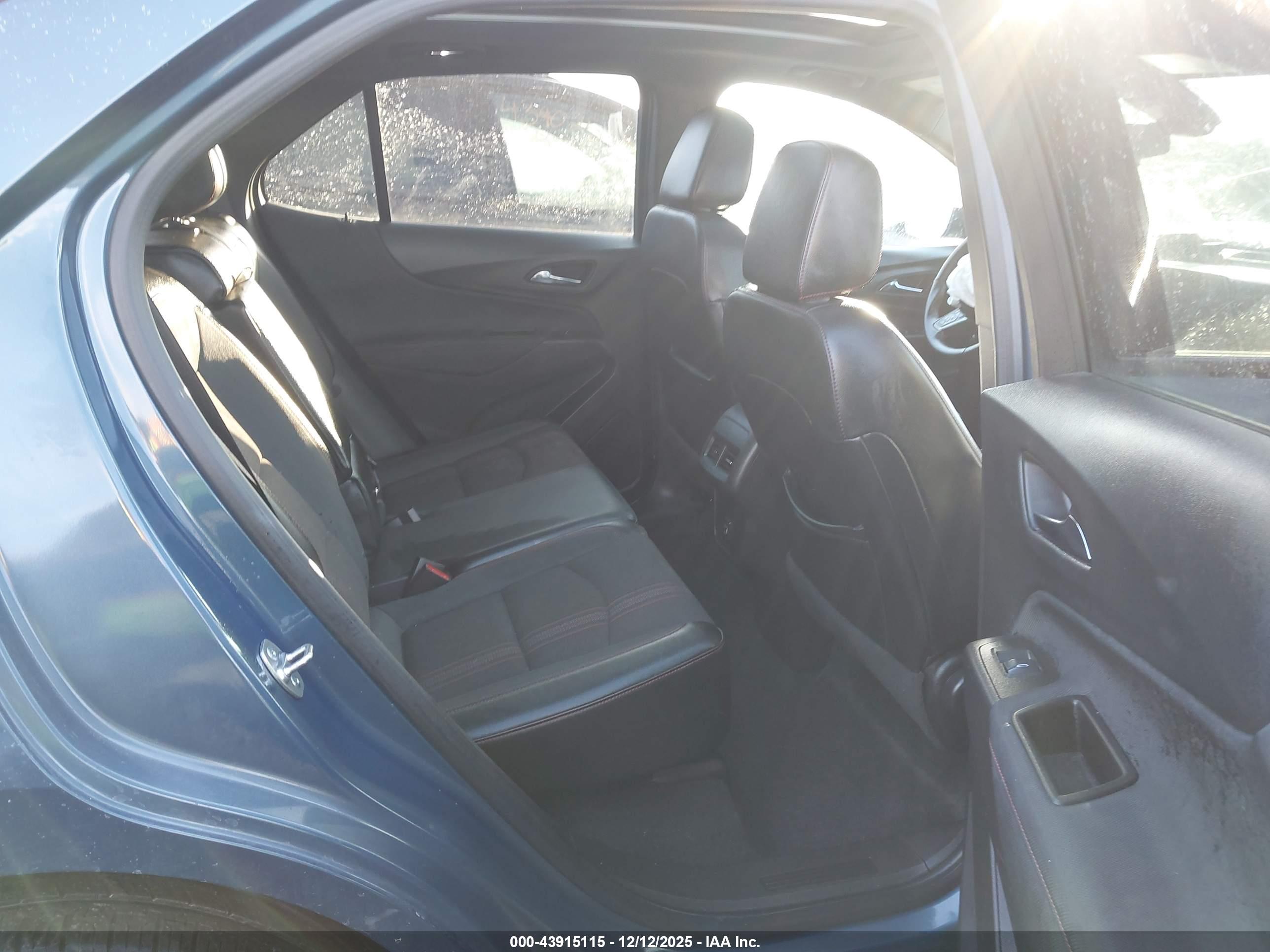 CHEVROLET EQUINOX image 8