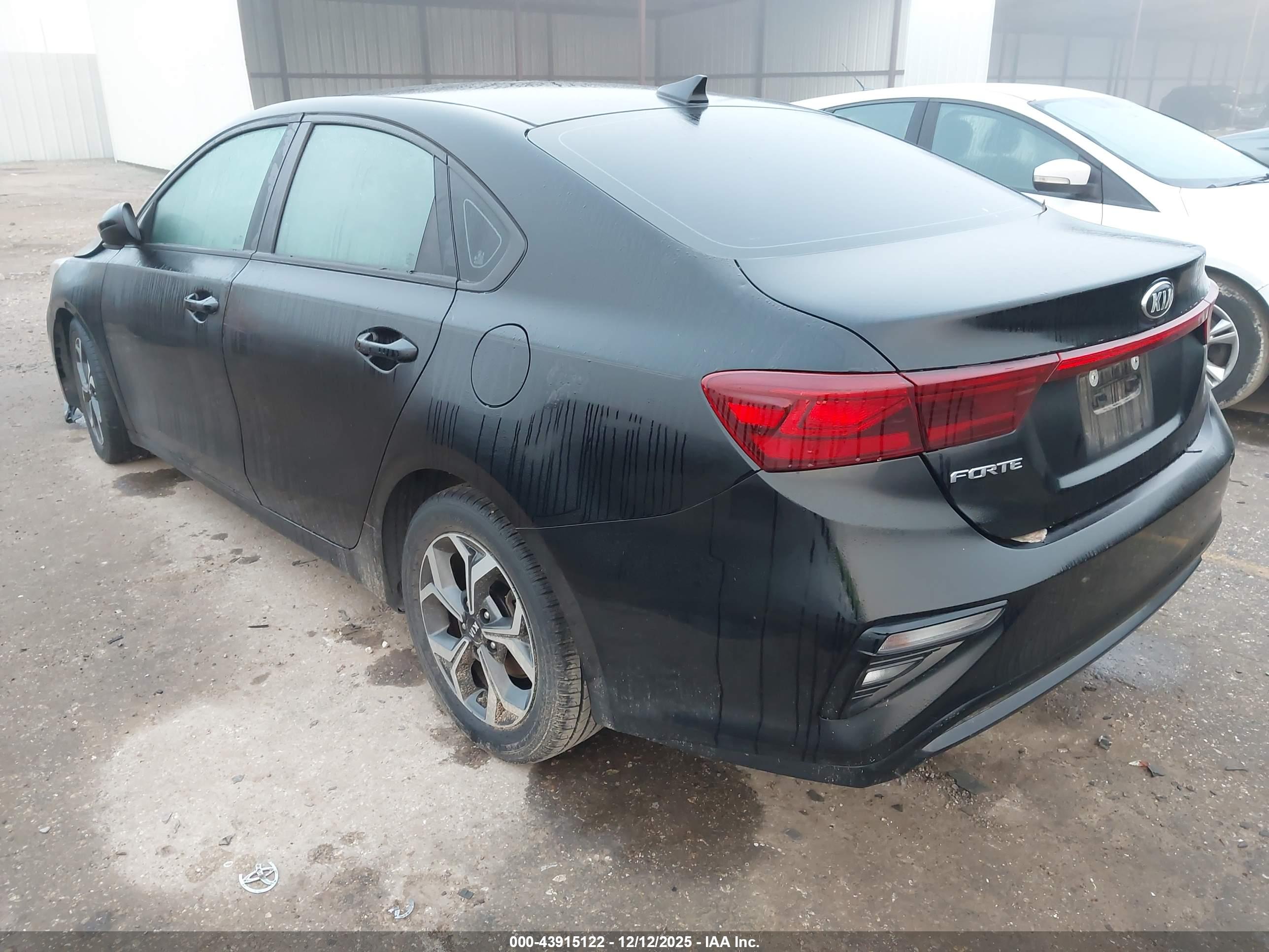 KIA FORTE image 3