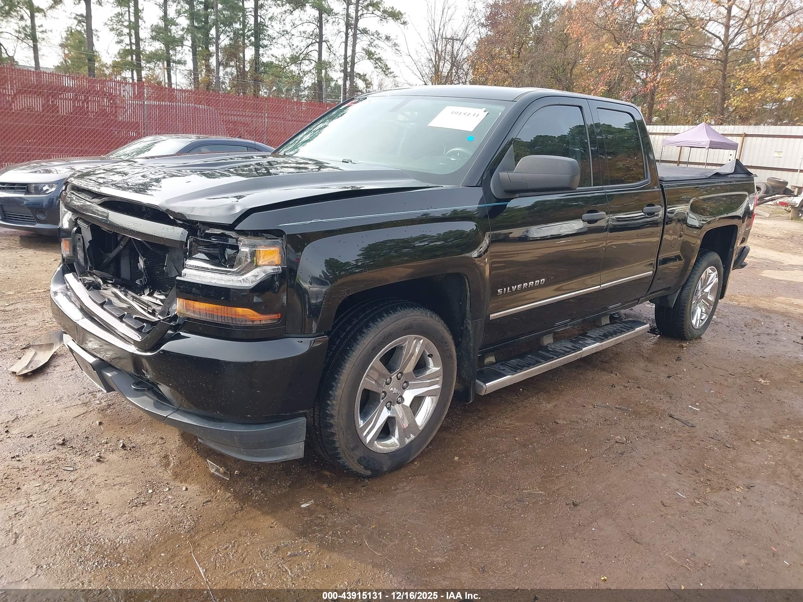 CHEVROLET SILVERADO image 2
