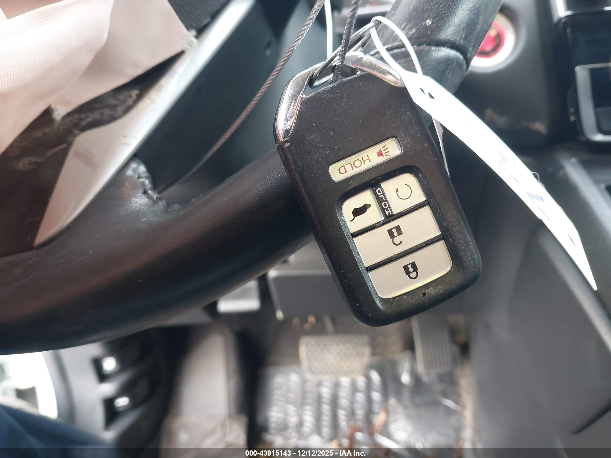 HONDA CR-V image 11