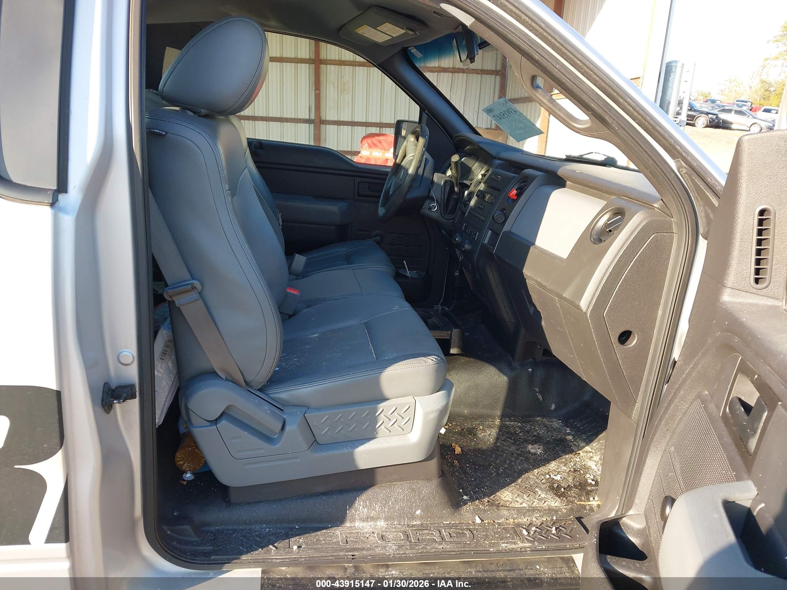 FORD F-150 image 8