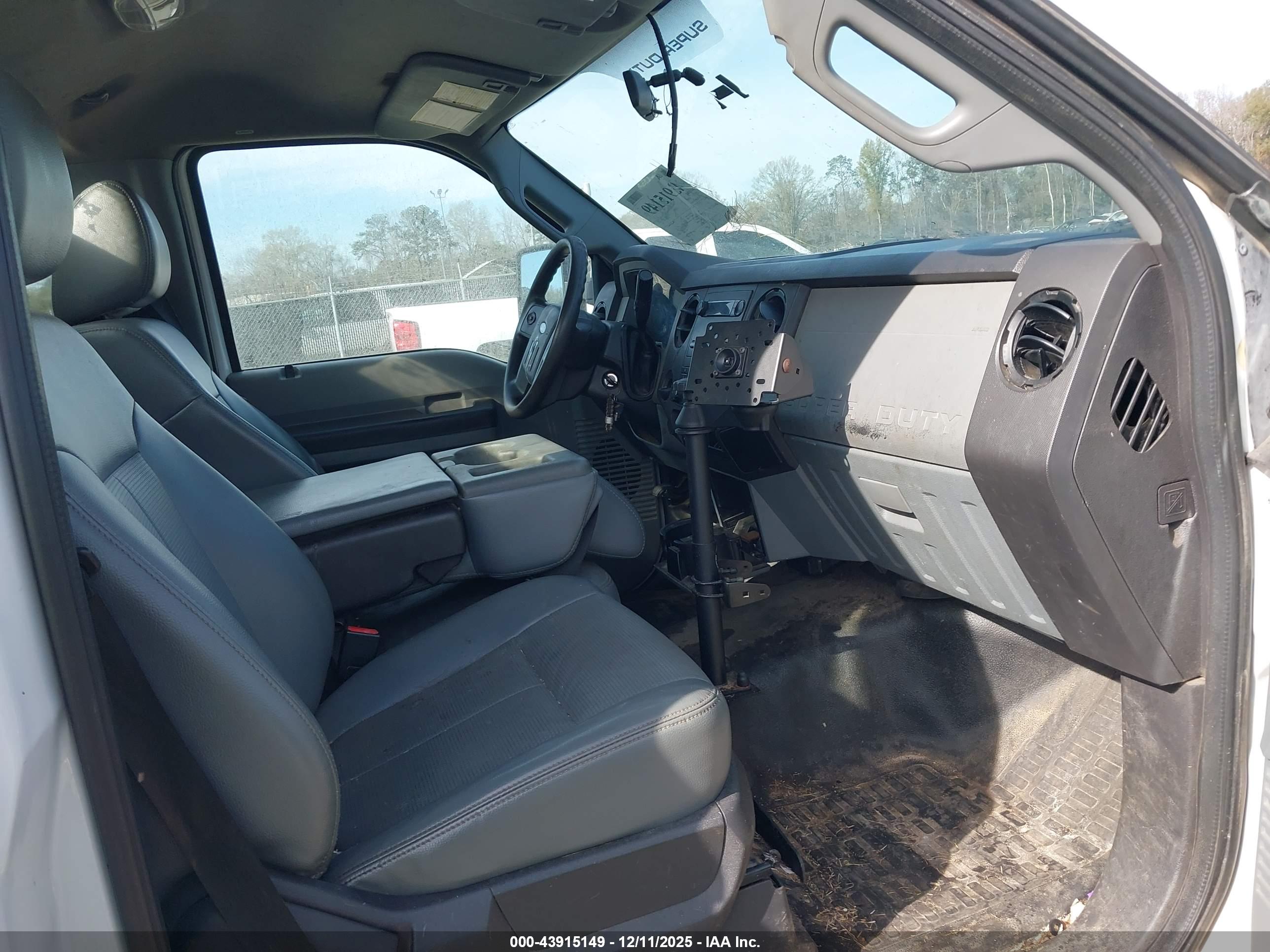 FORD F-350 image 5