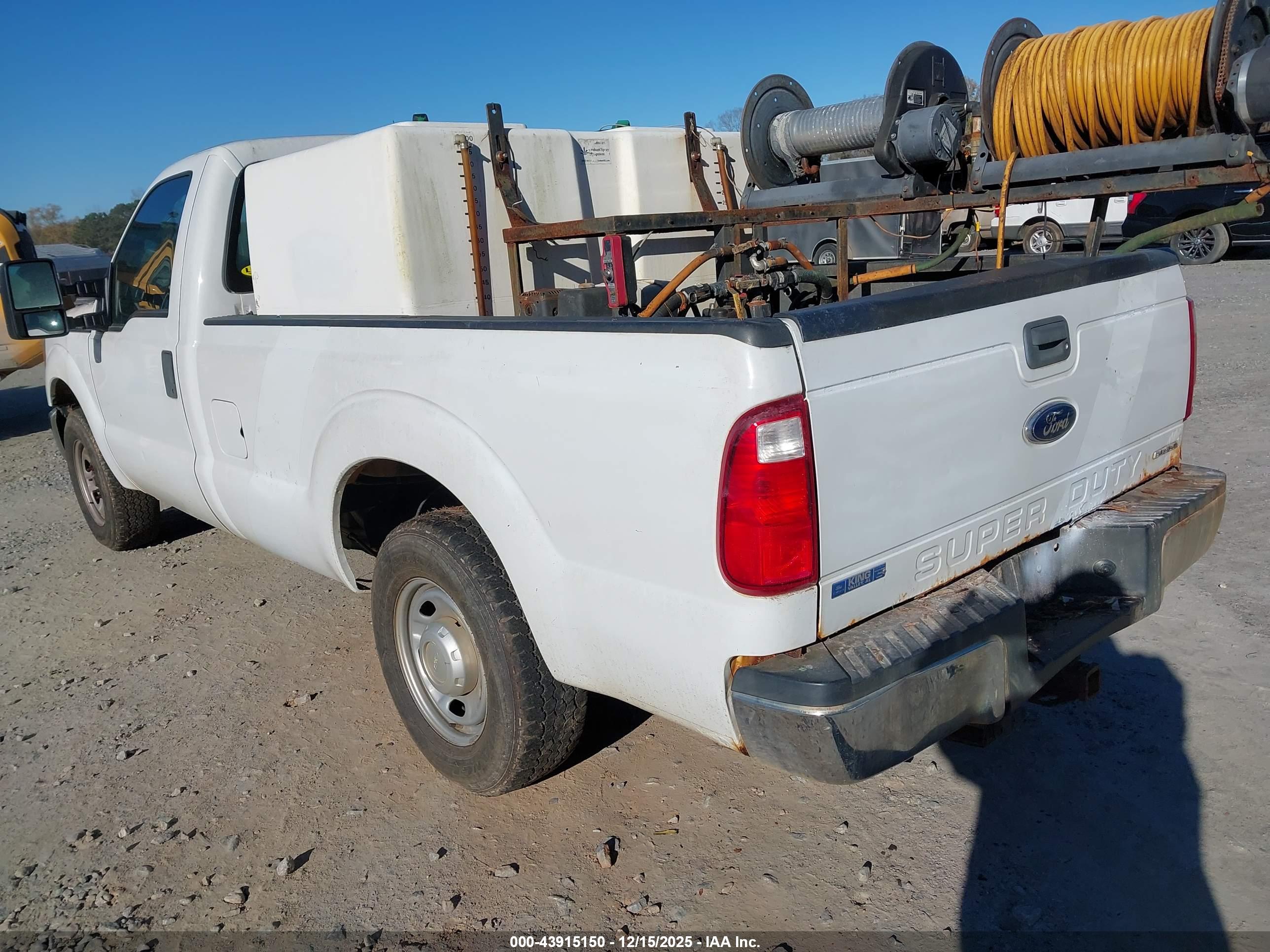 FORD F-350 image 3