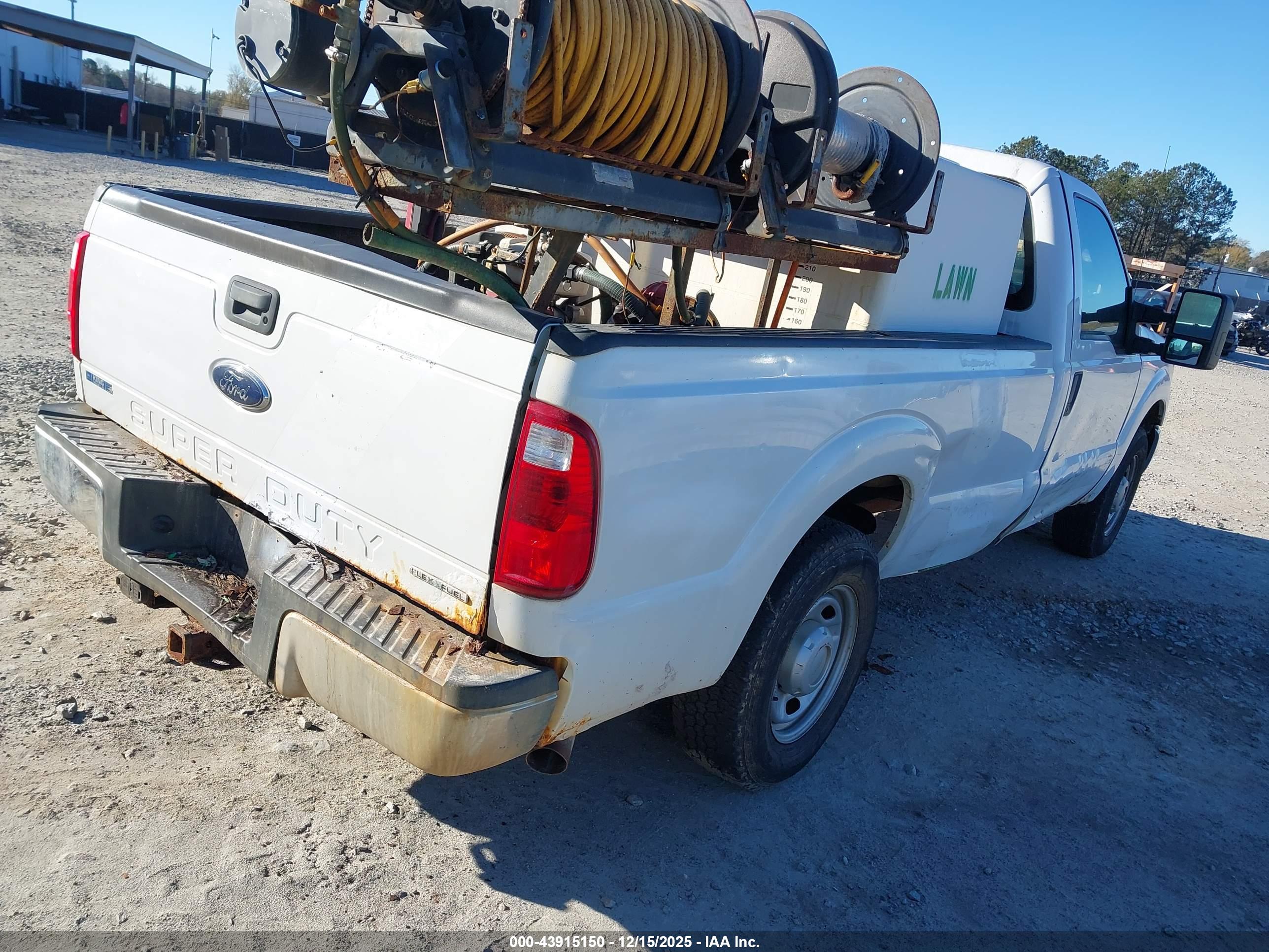 FORD F-350 image 4