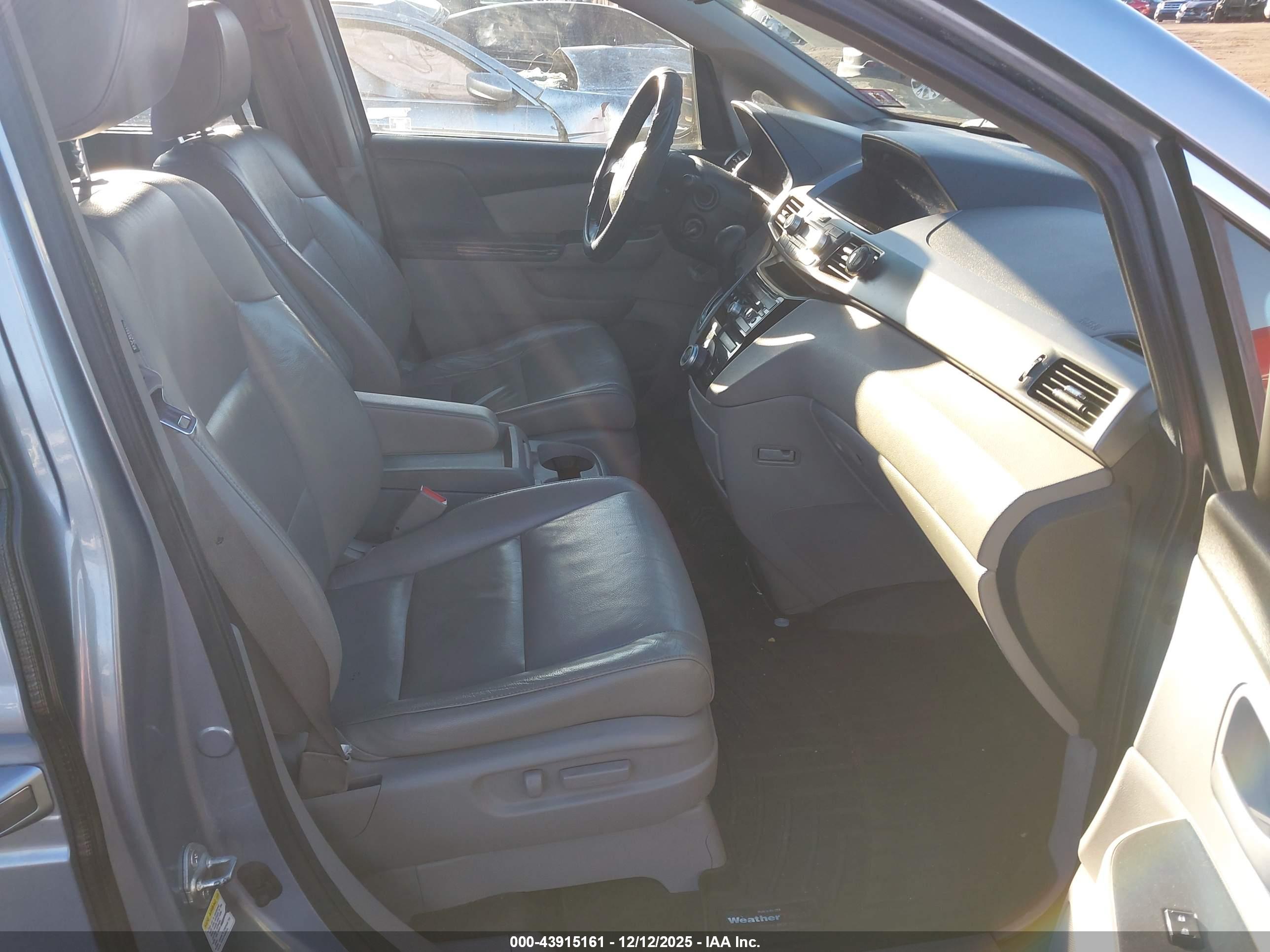 HONDA ODYSSEY image 5