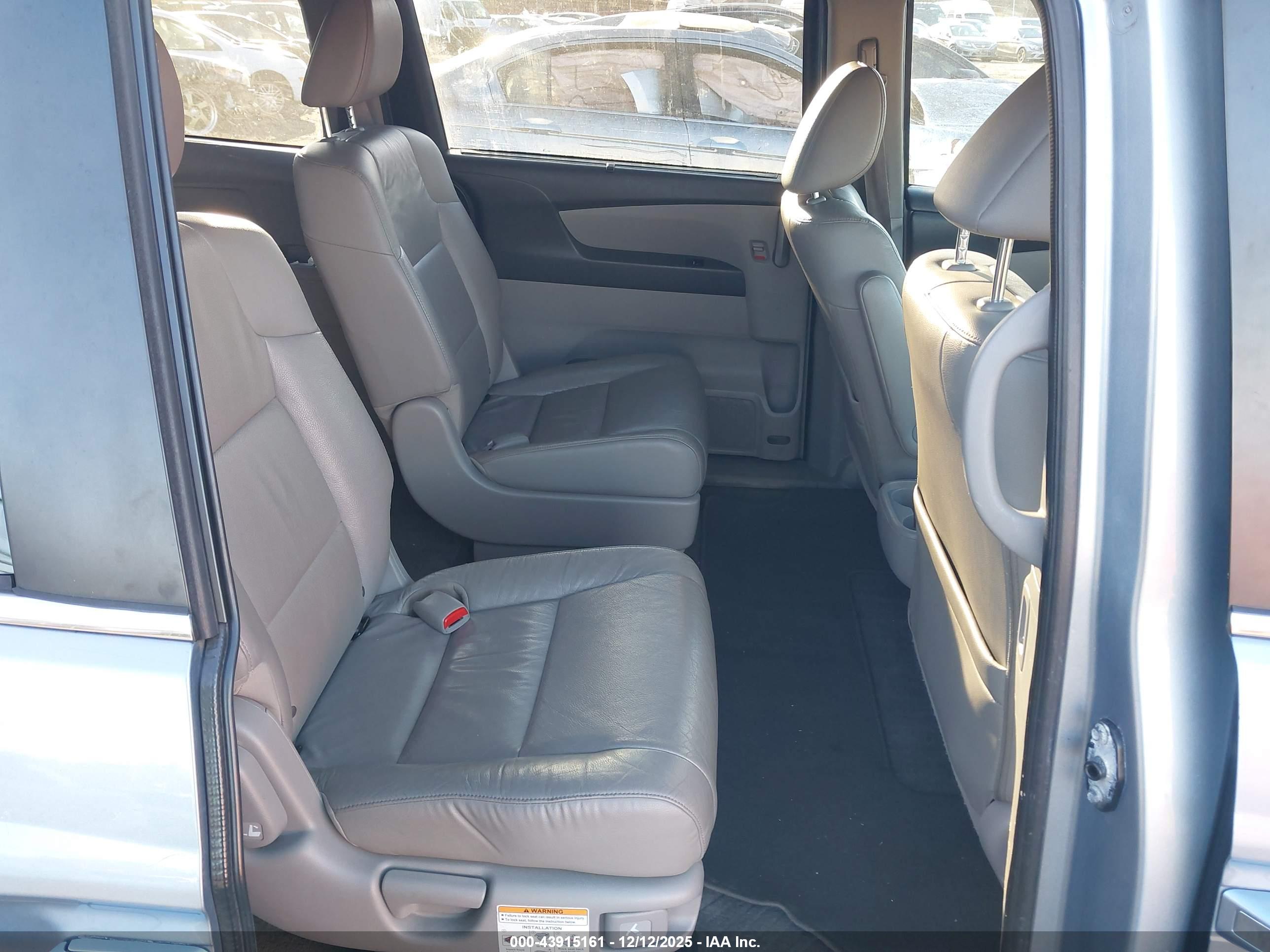 HONDA ODYSSEY image 8