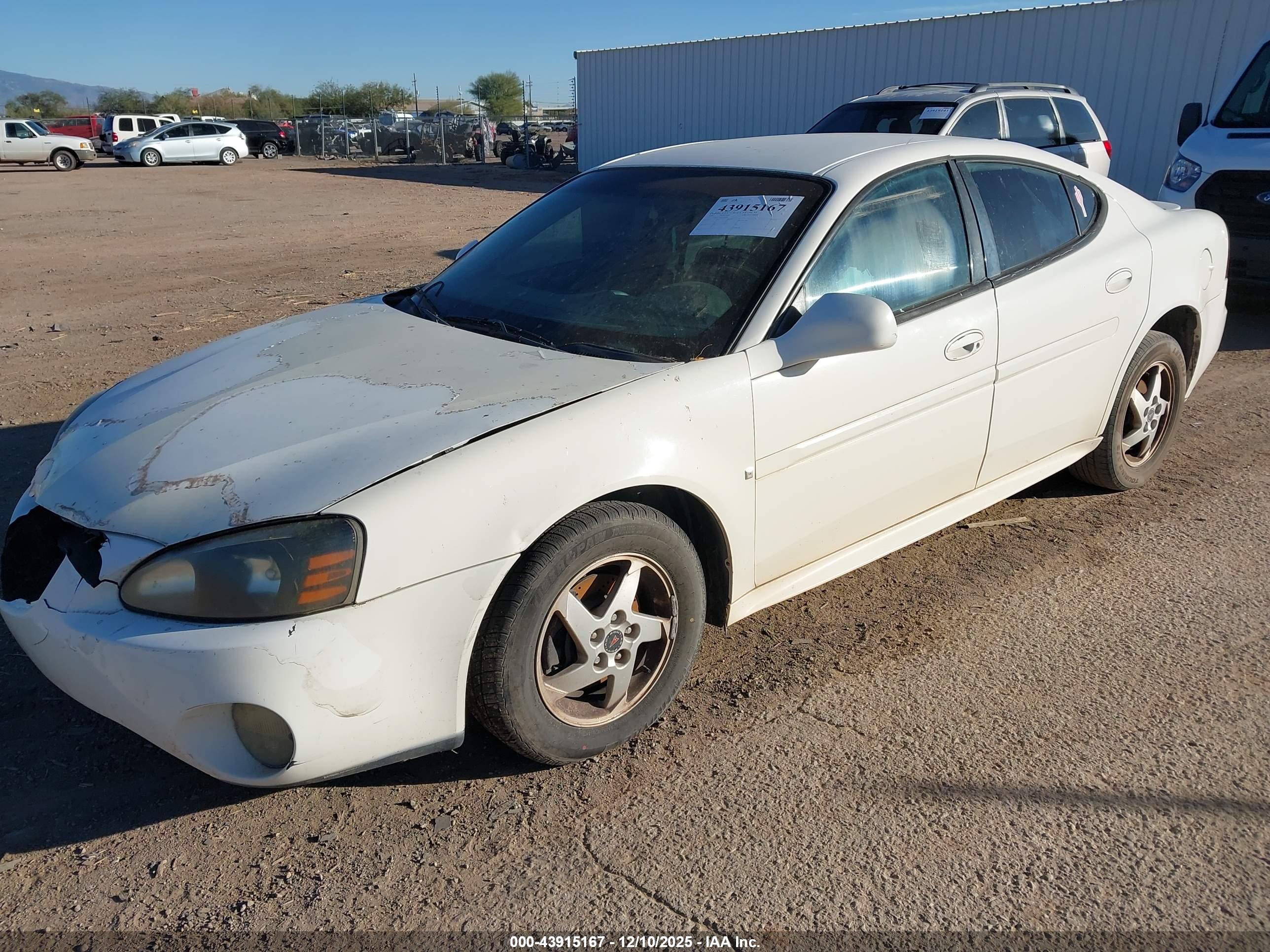 PONTIAC GRAND image 2