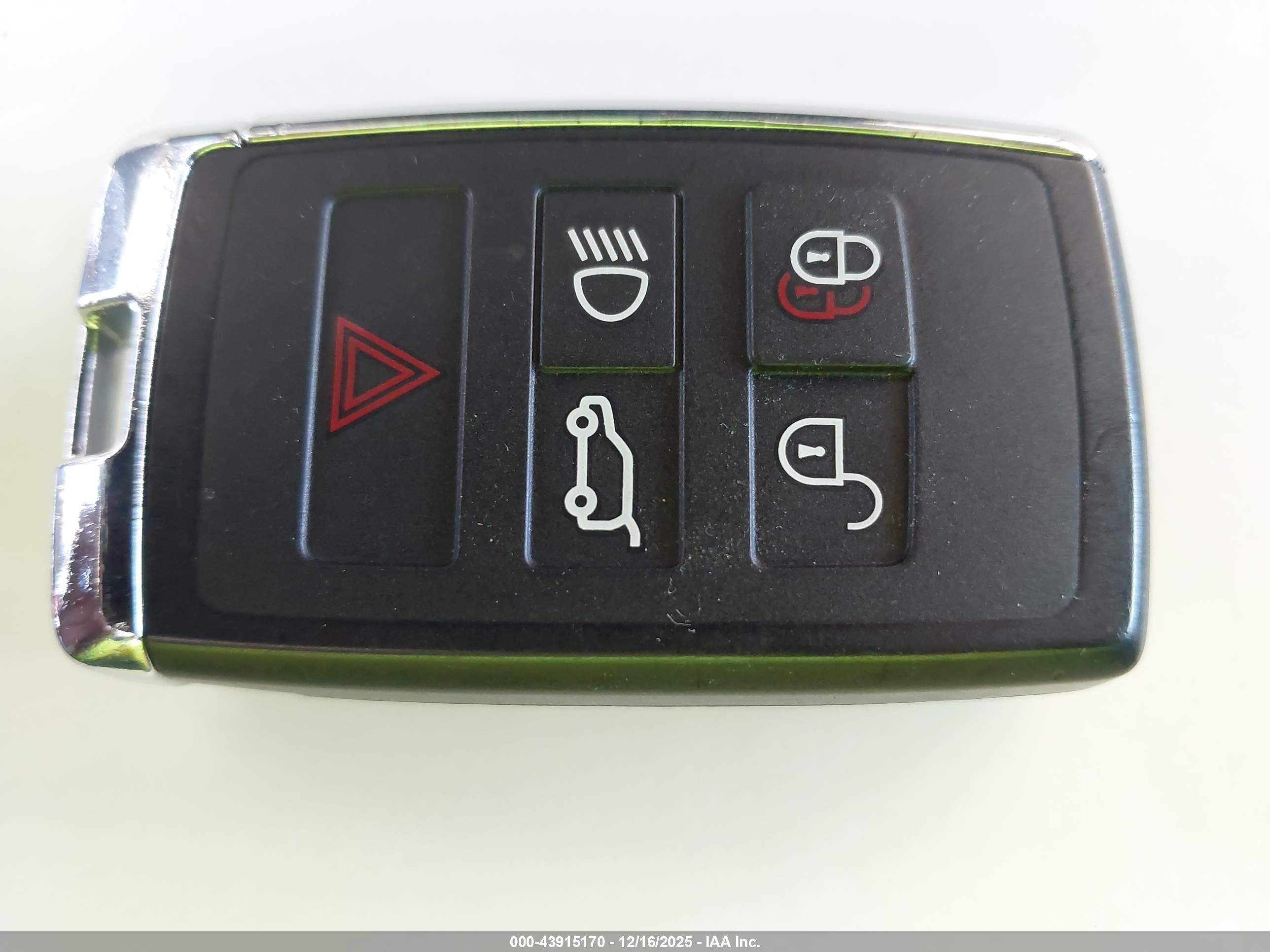 LAND ROVER image 11