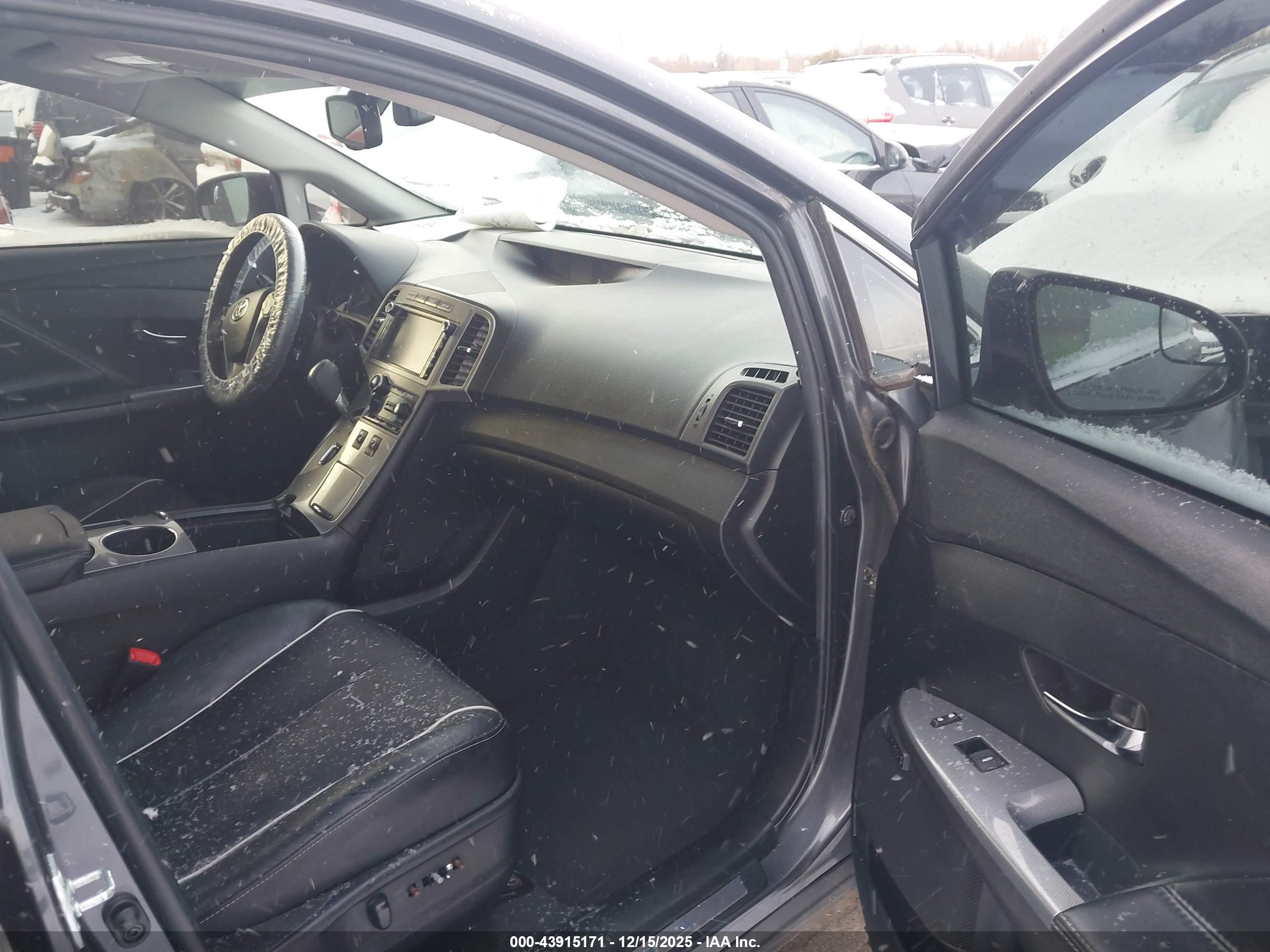 TOYOTA VENZA image 5