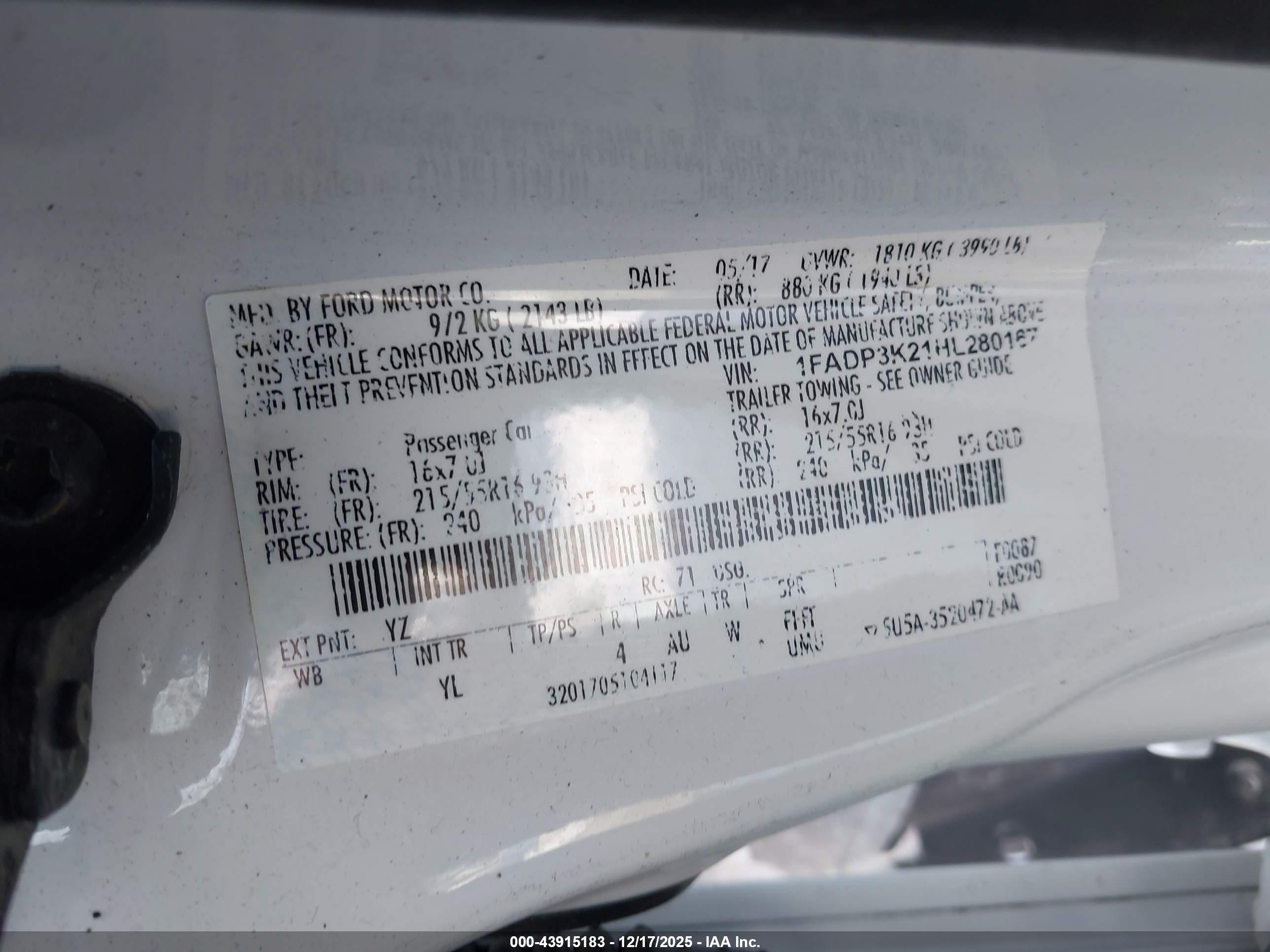 FORD FOCUS image 9