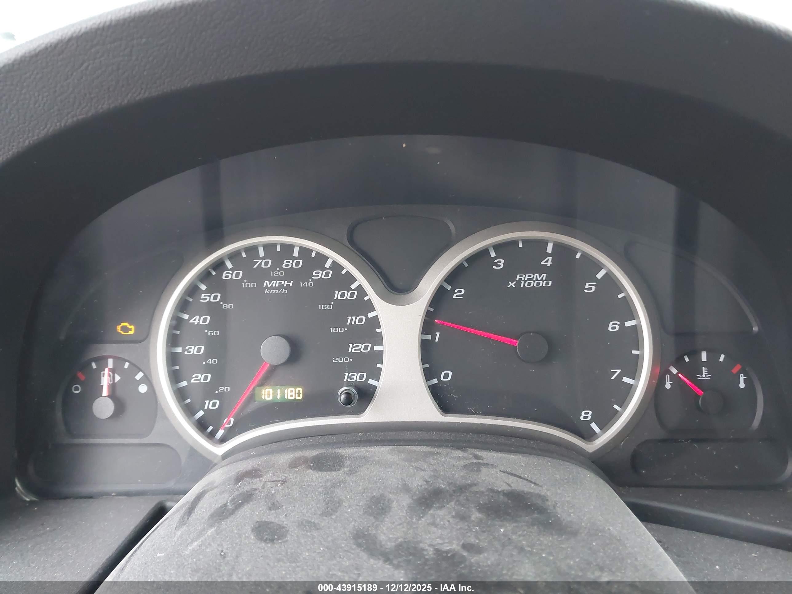 CHEVROLET EQUINOX image 7