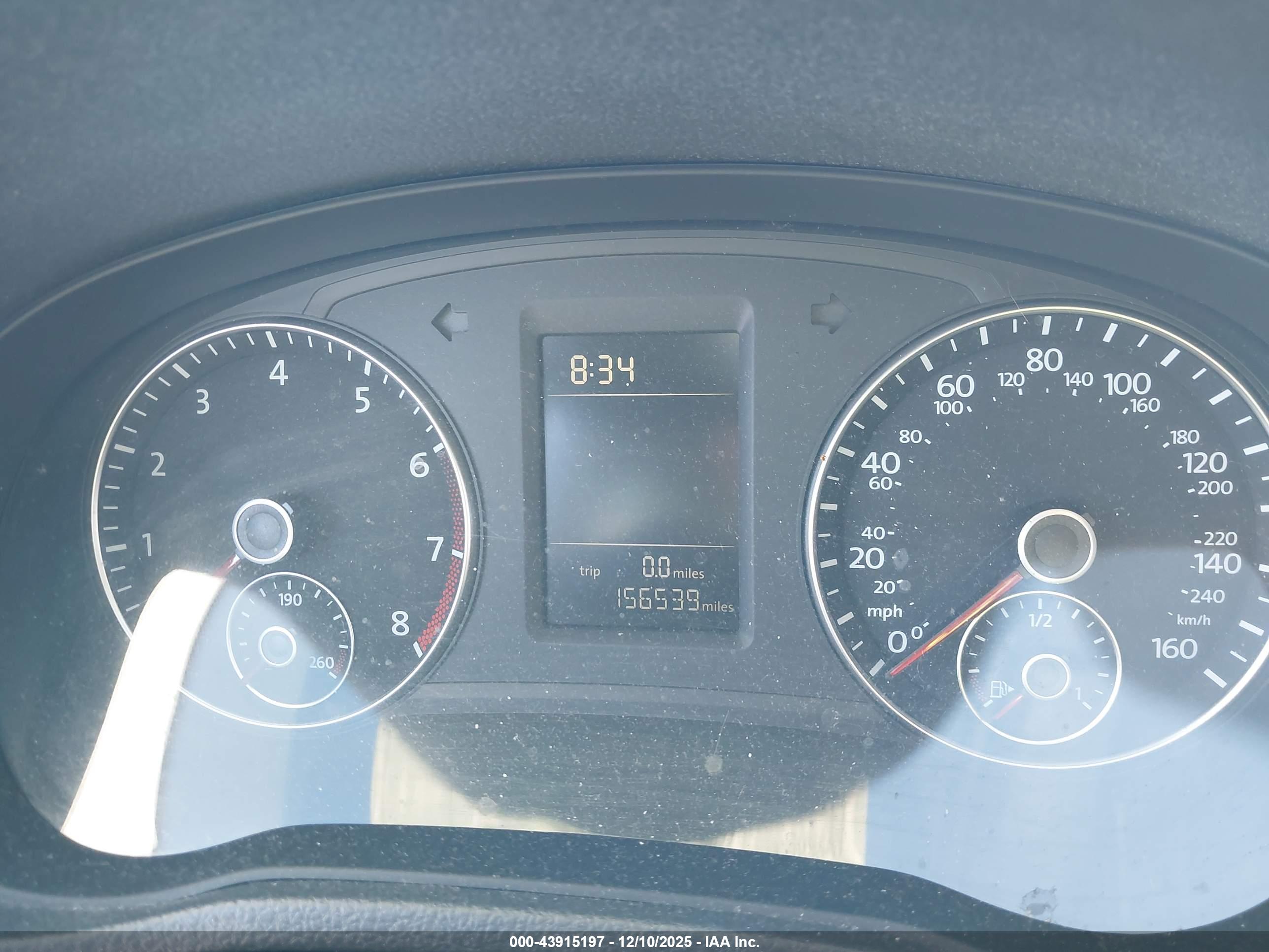 VOLKSWAGEN PASSAT image 7