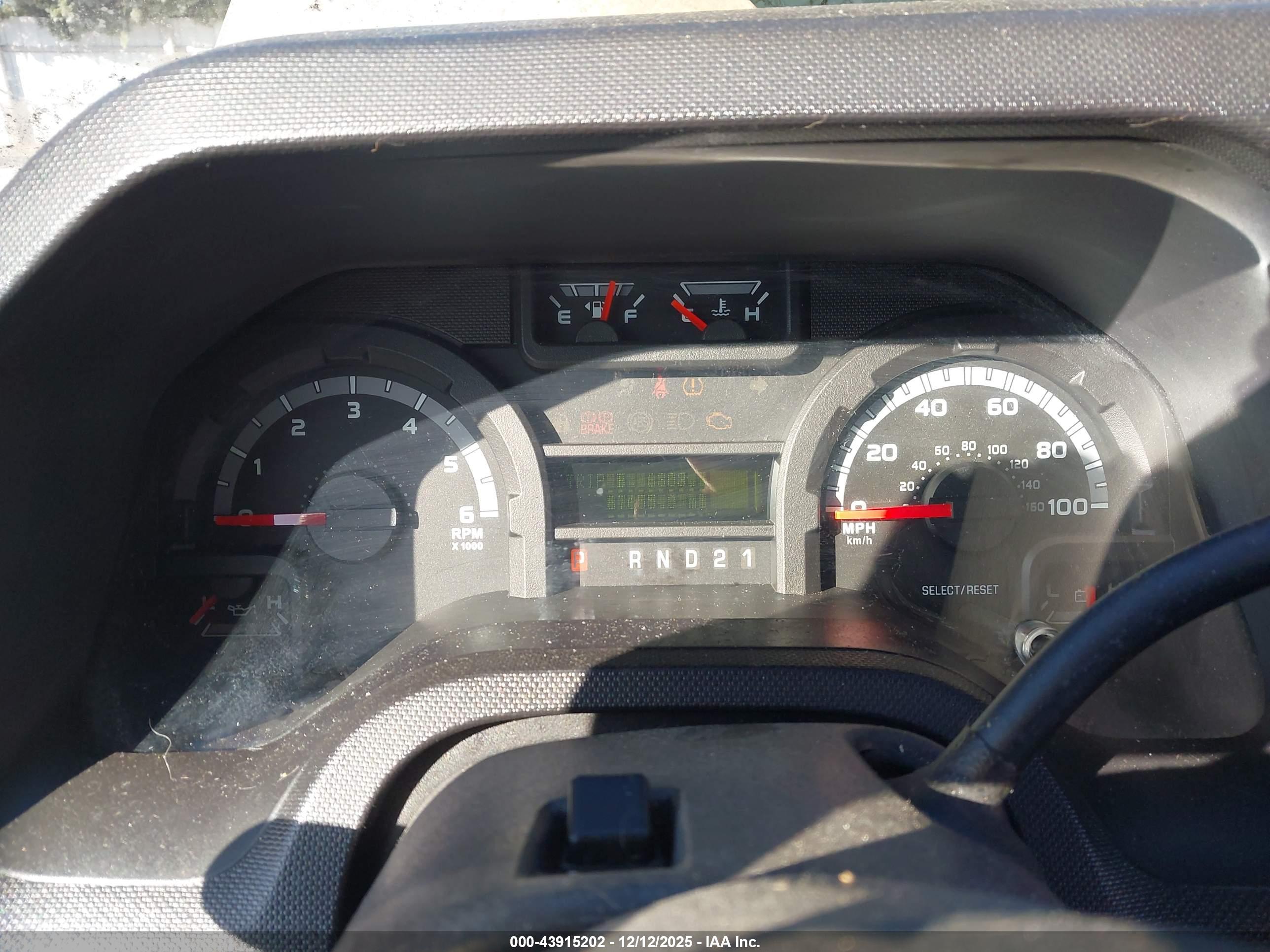 FORD E-350 image 7
