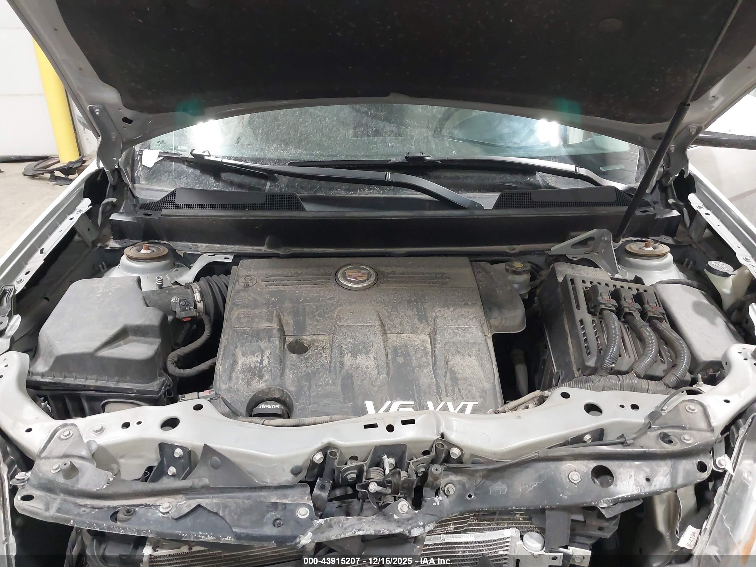 CADILLAC SRX image 10