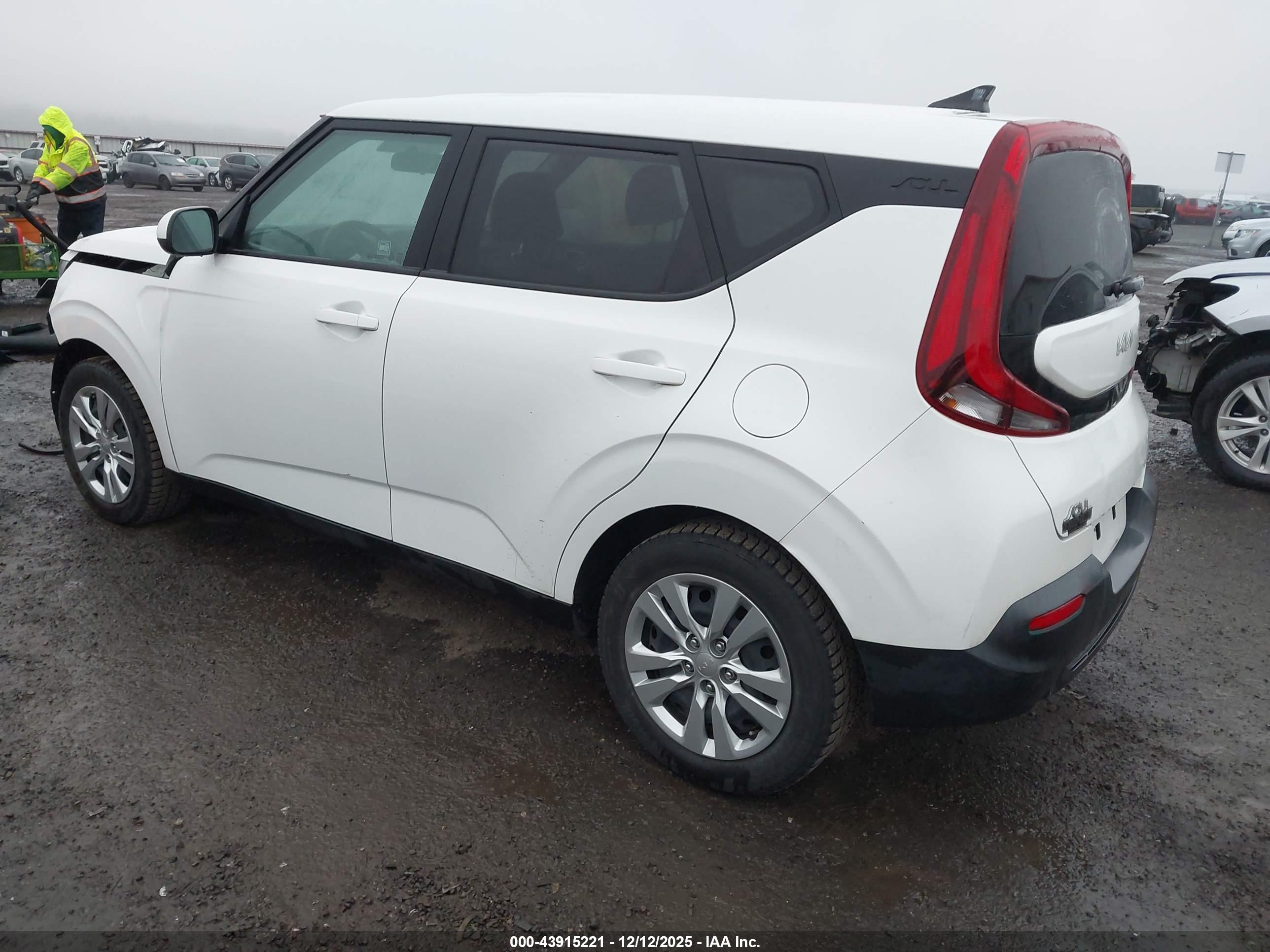 KIA SOUL image 3