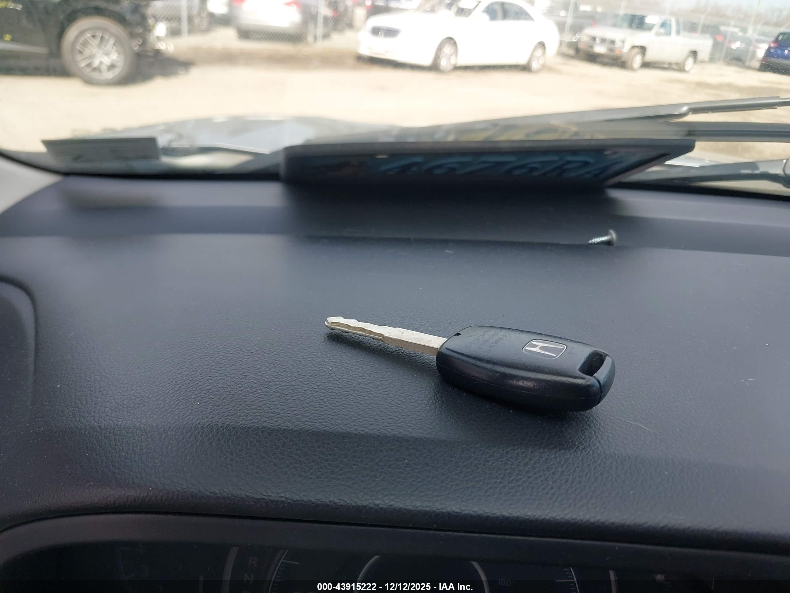 HONDA CR-V image 11