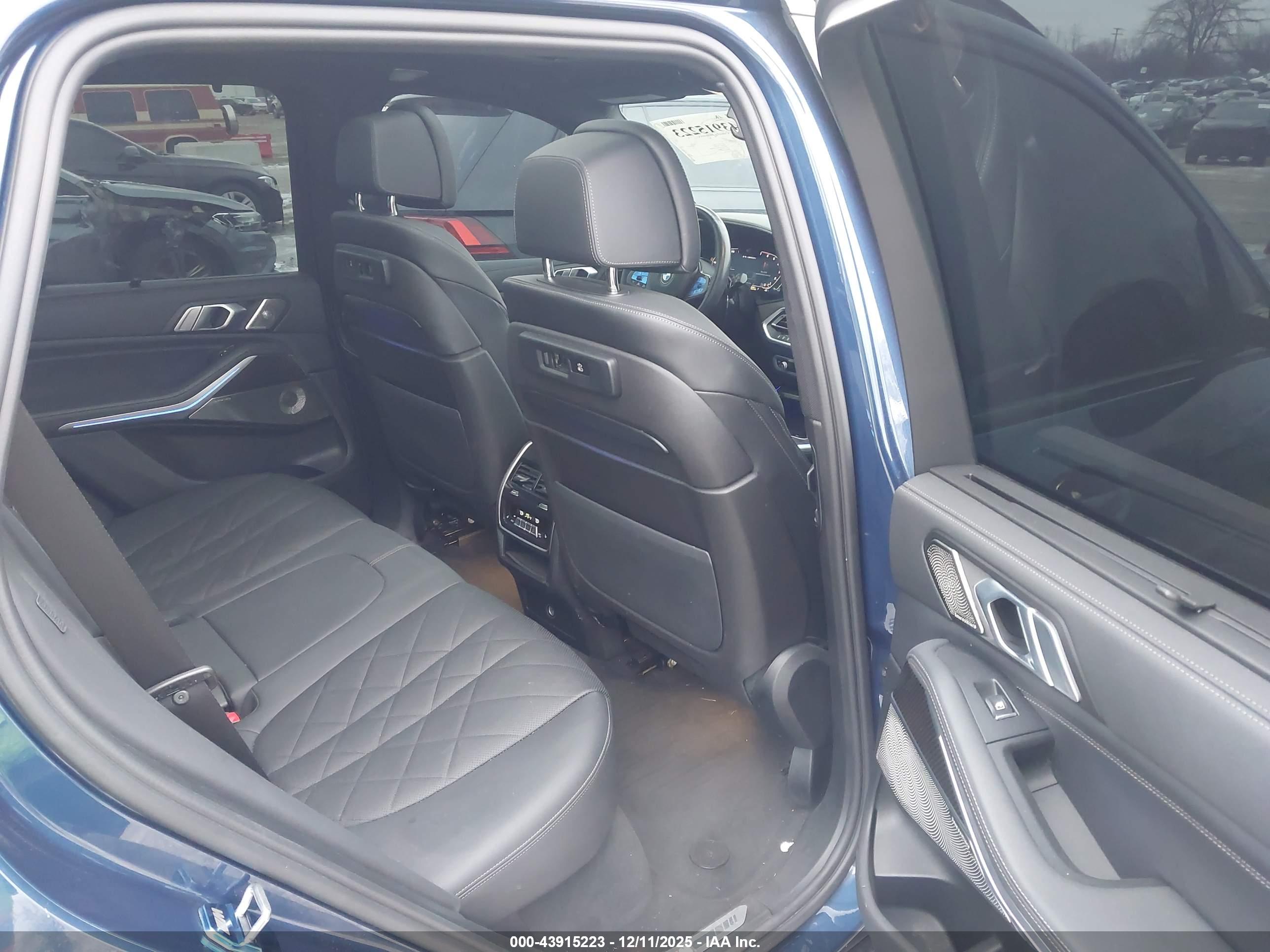 BMW X5 image 8