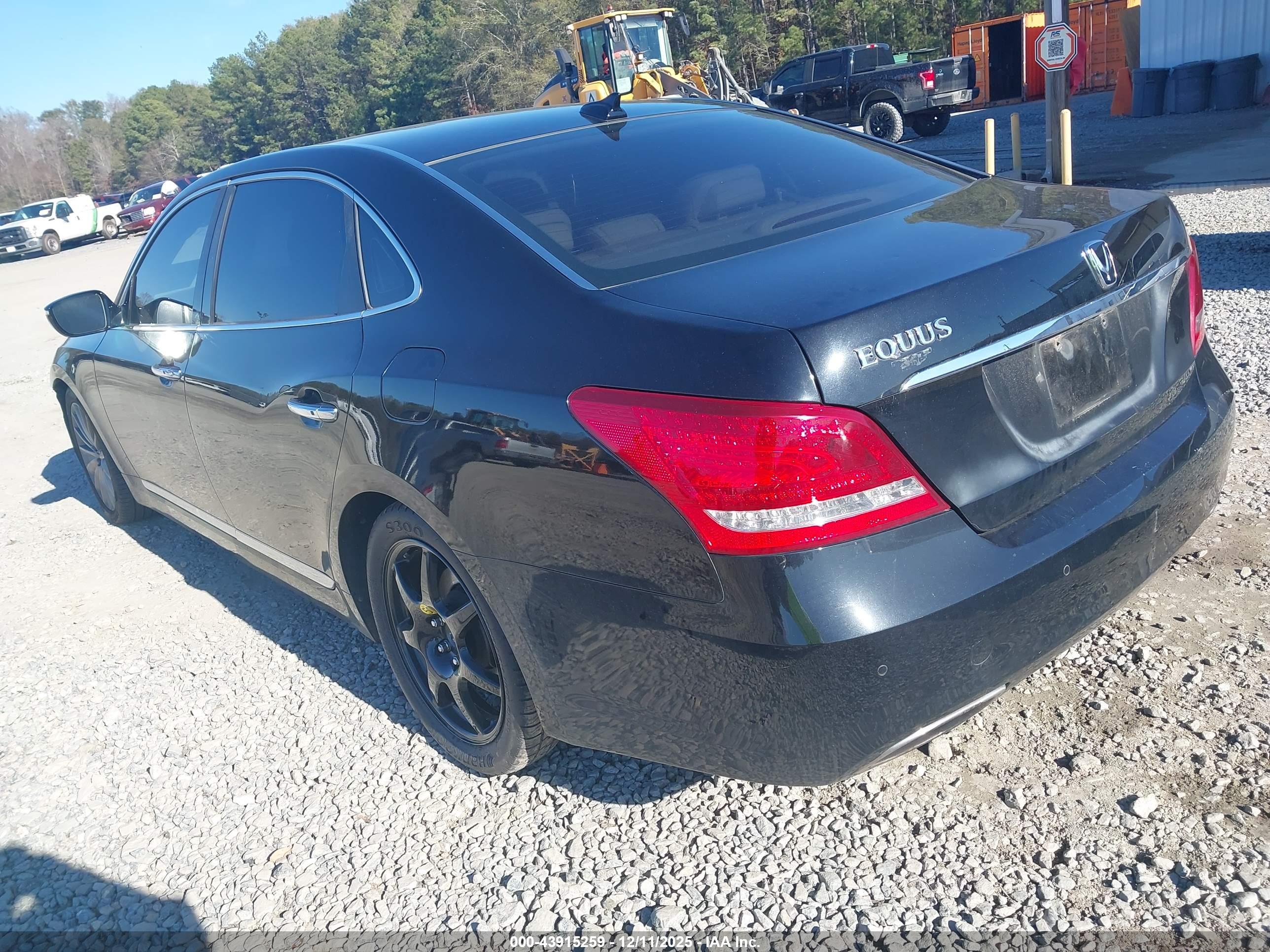 HYUNDAI EQUUS image 3