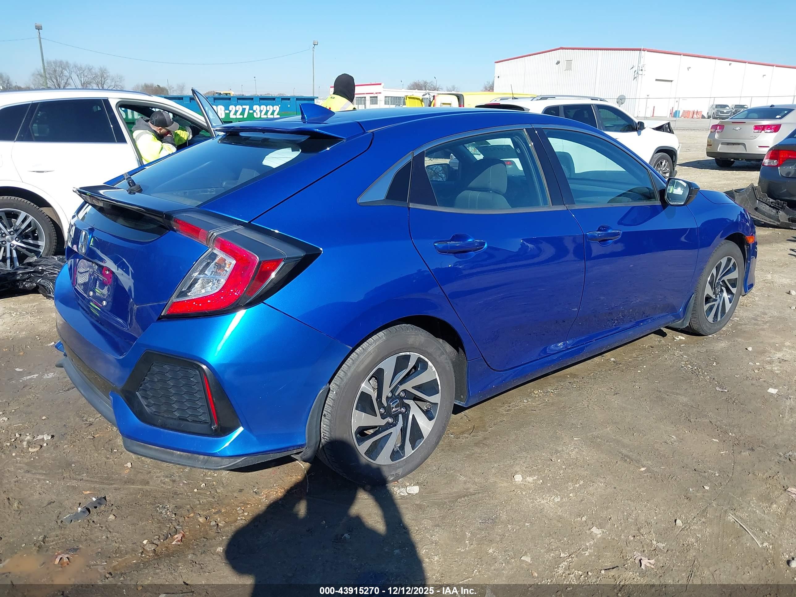 HONDA CIVIC image 4