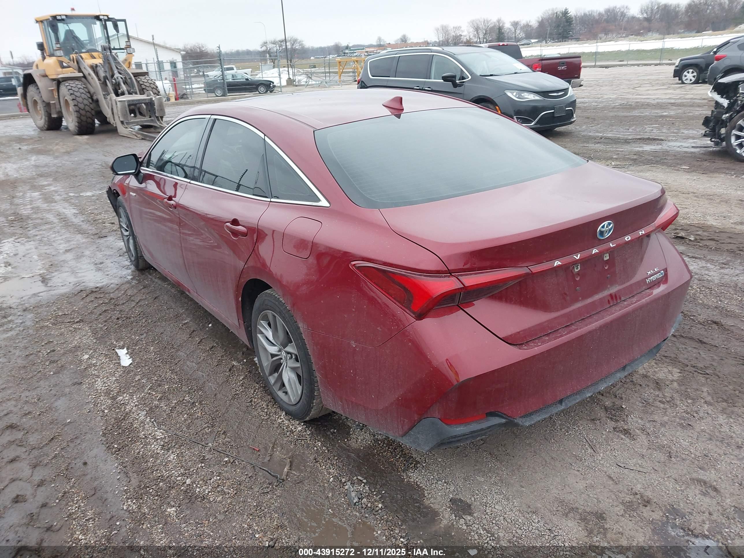 TOYOTA AVALON image 3