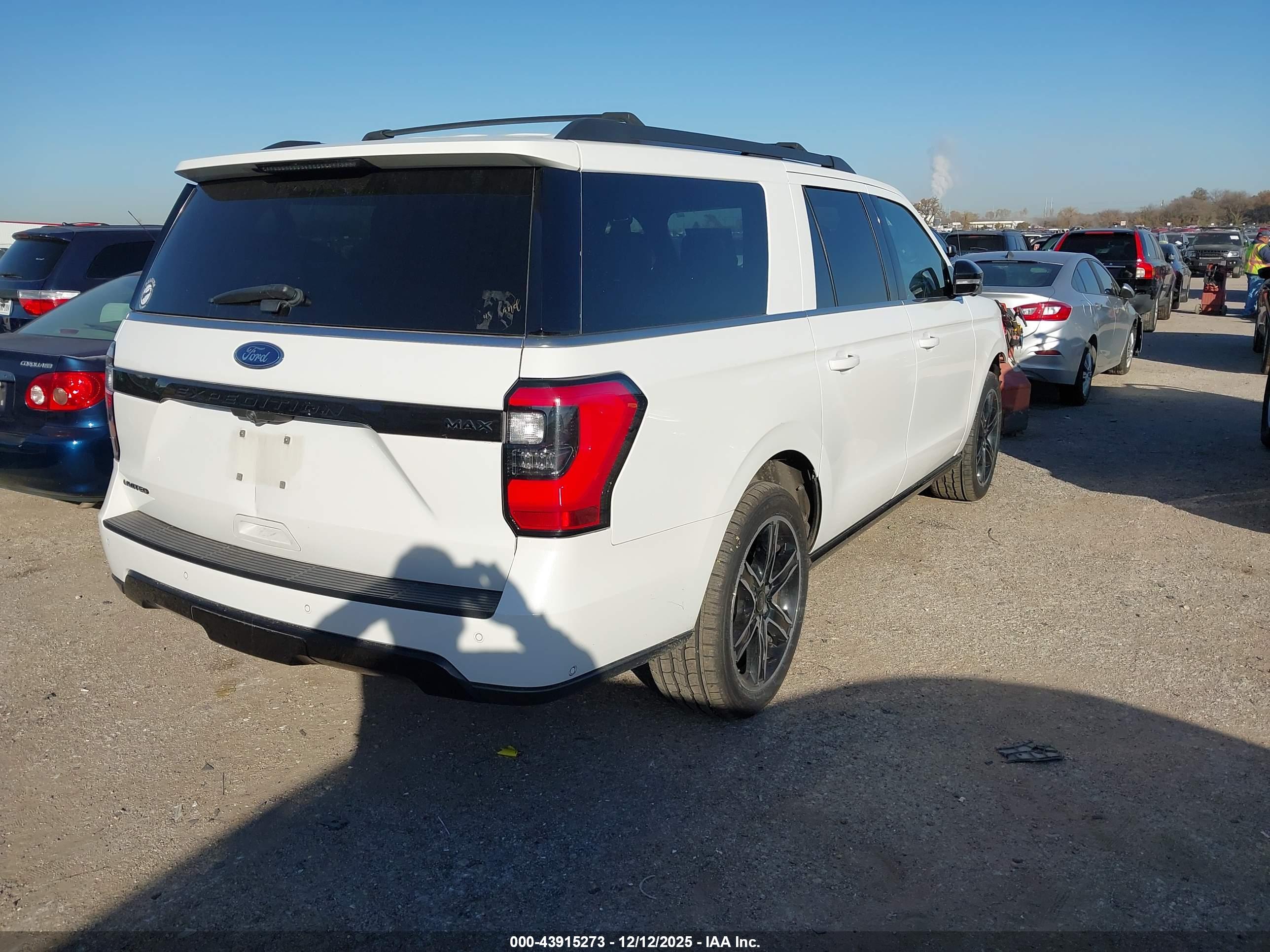 FORD EXPEDITION image 4