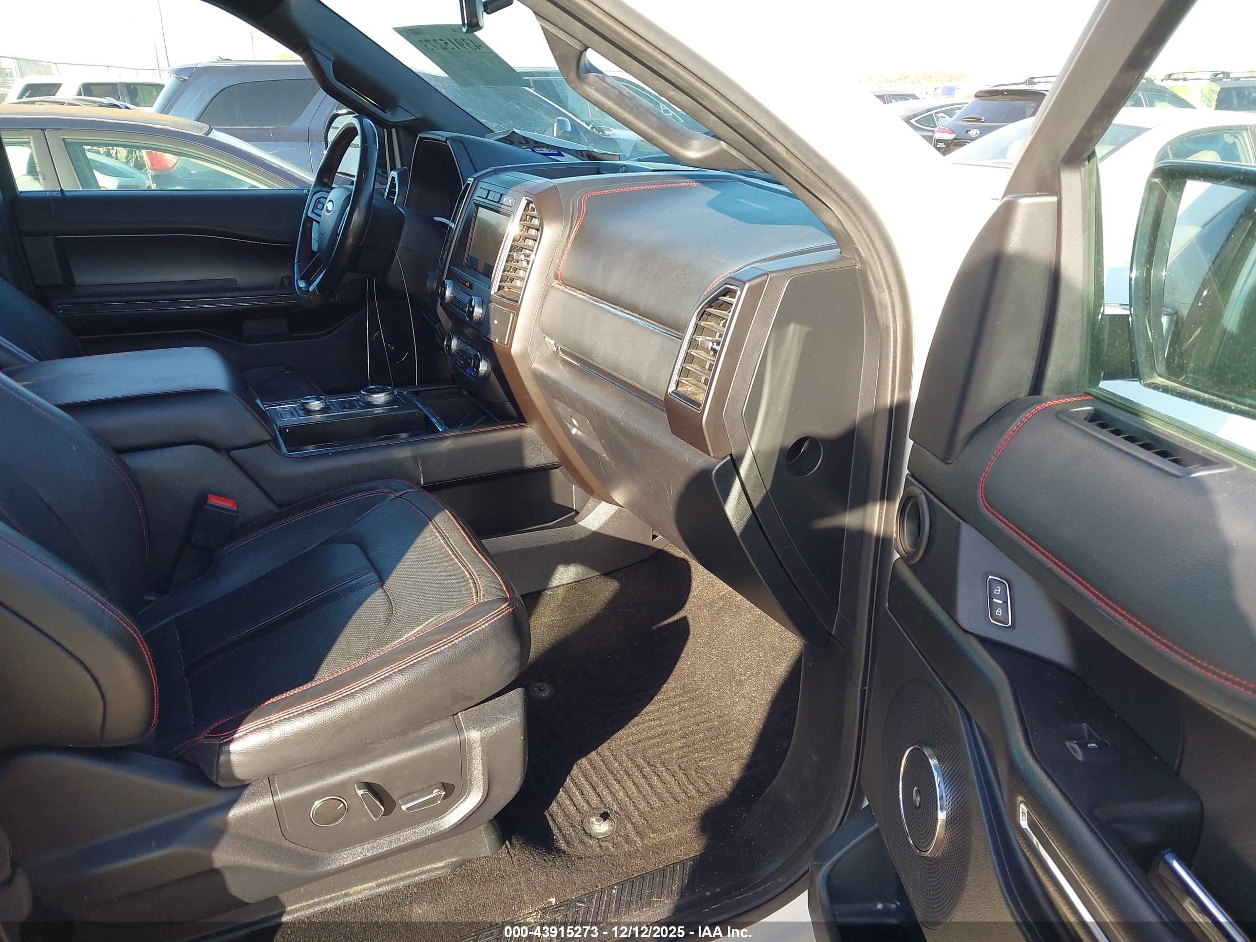 FORD EXPEDITION image 5