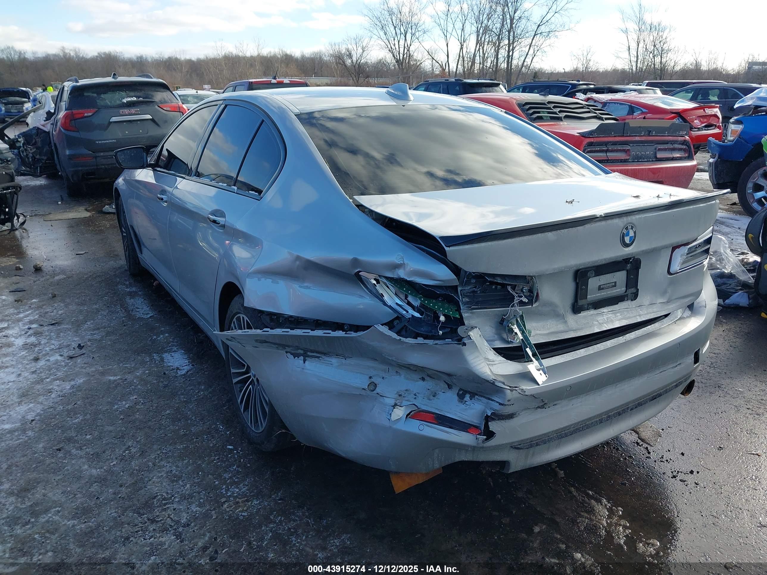 BMW 540I image 3