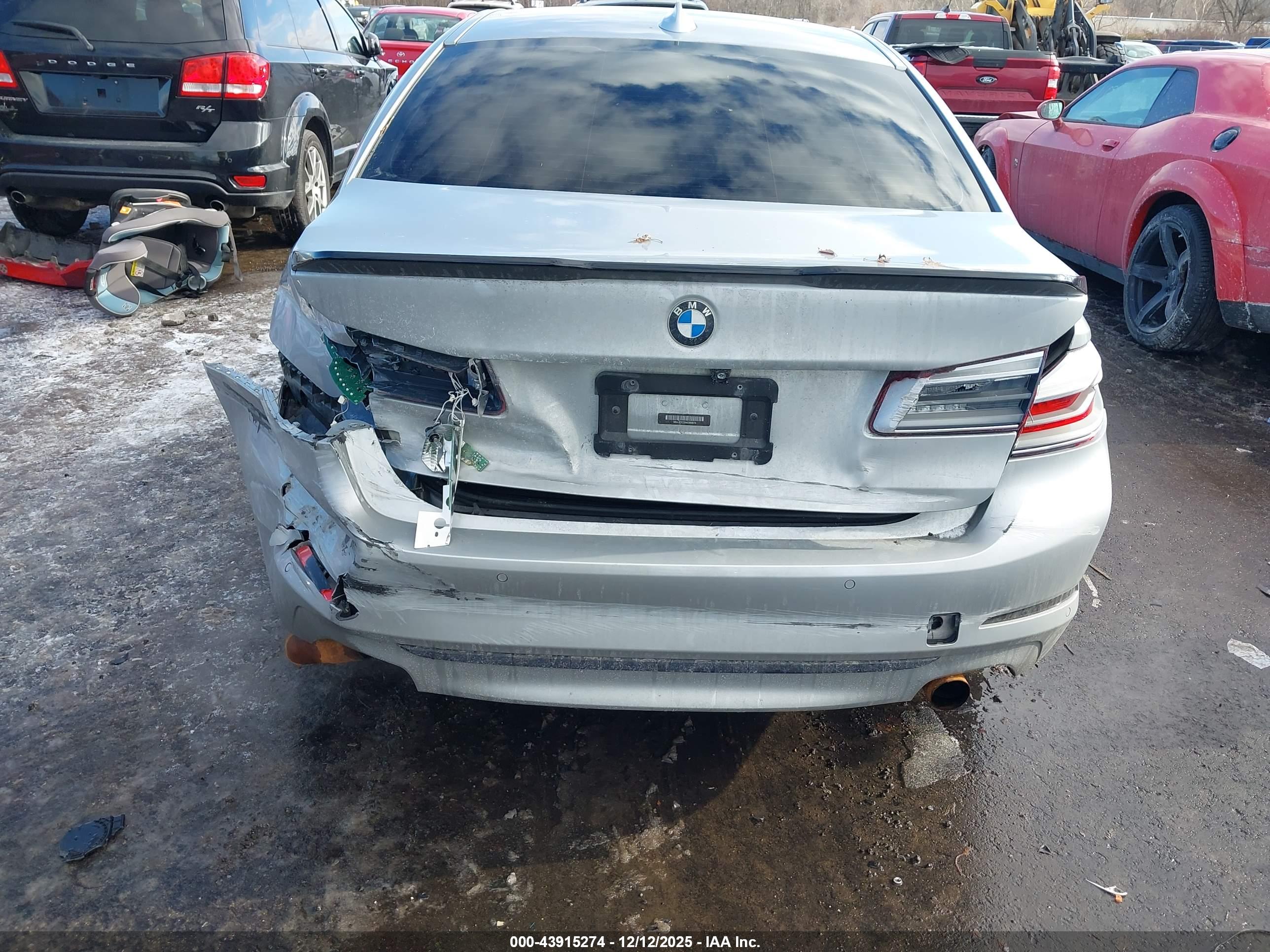 BMW 540I image 6