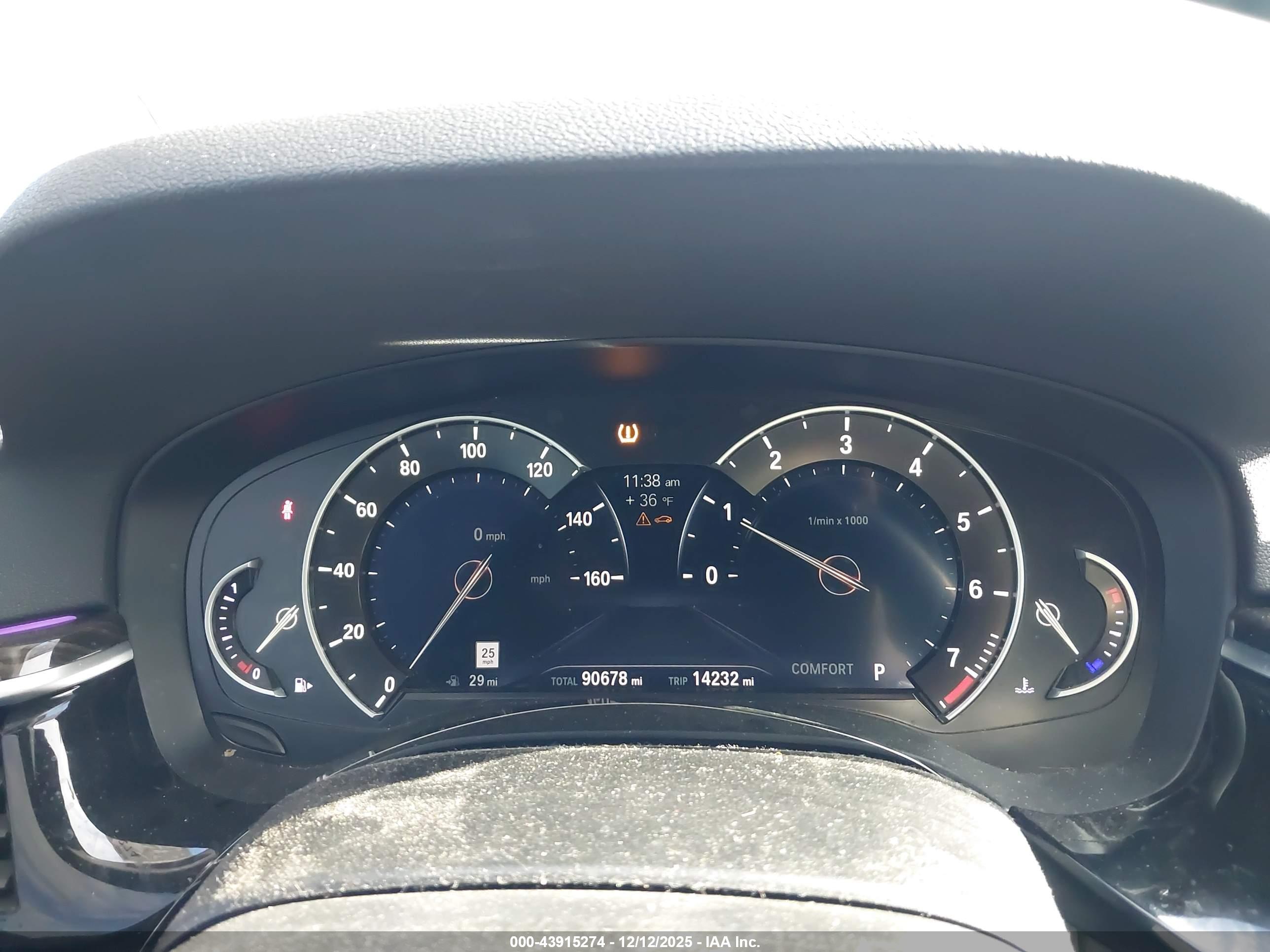 BMW 540I image 7