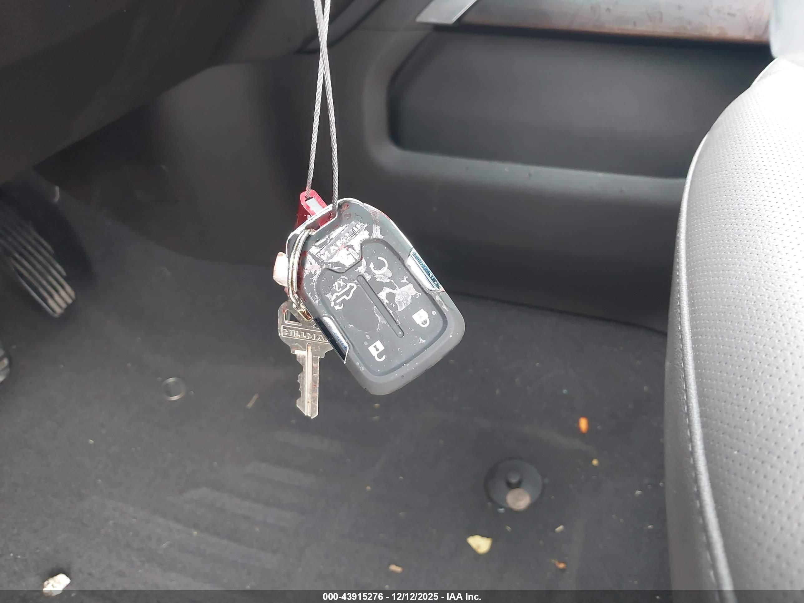GMC SIERRA image 11